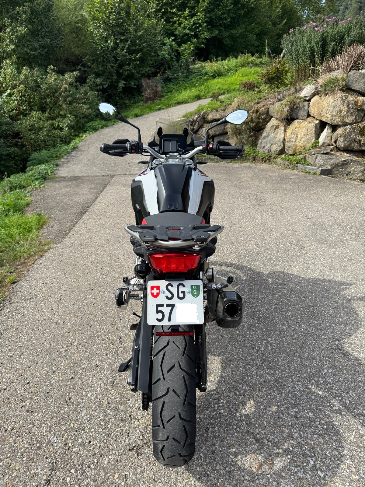 BMW F 850 GS ABS-image-2