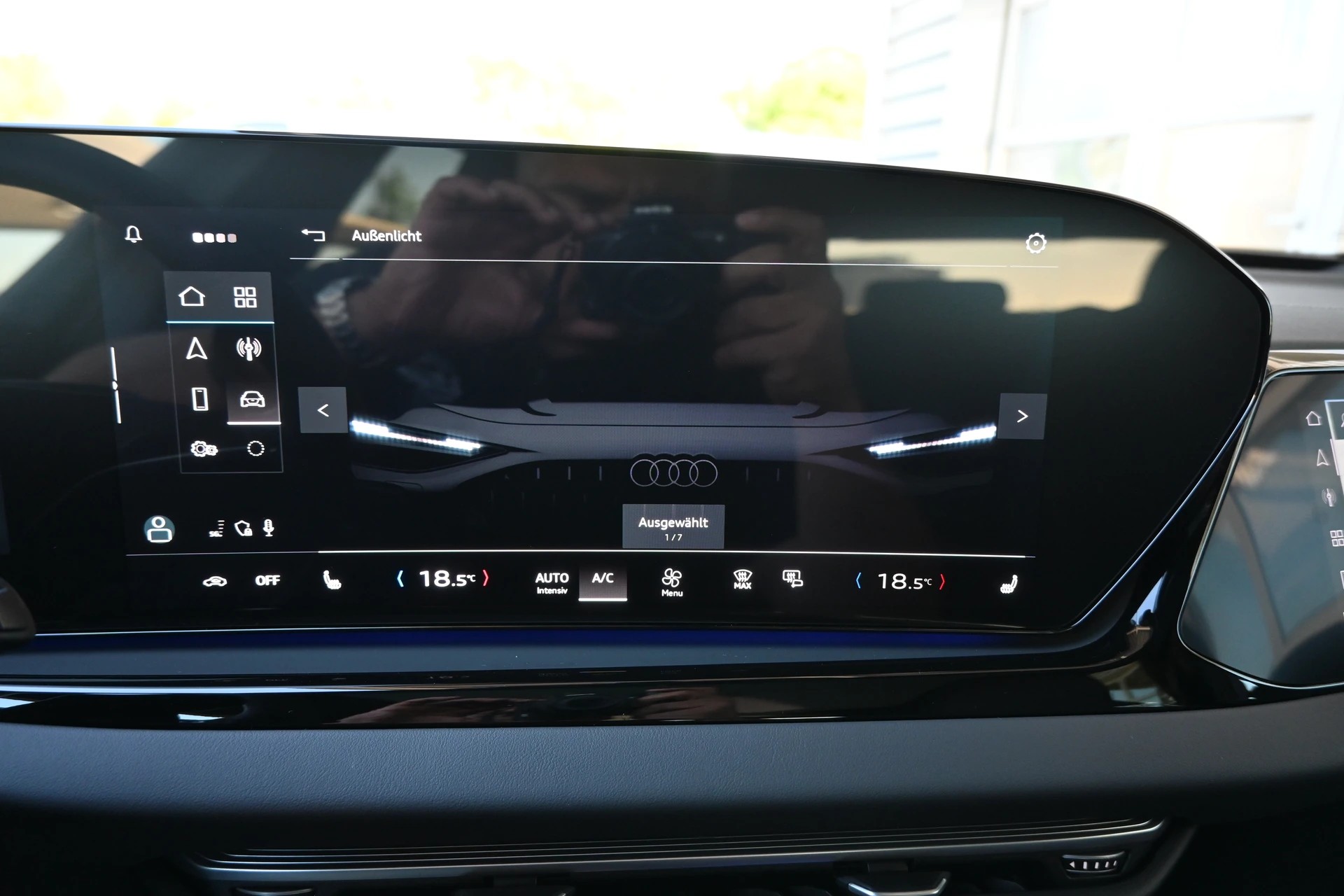 AUDI A6 Avant 40 TDI S-Line Plus Black 150 kW S tronic-image-25