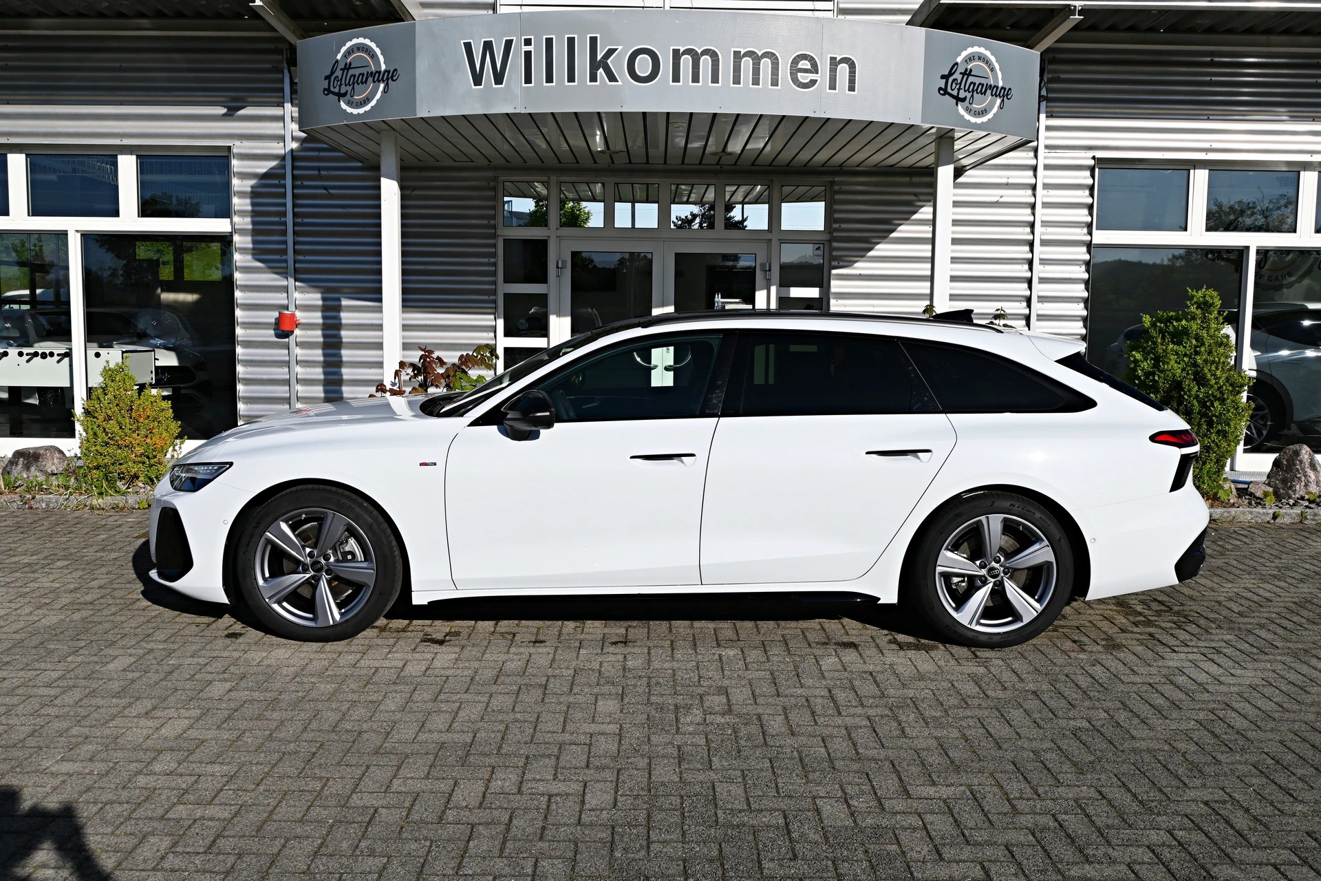 AUDI A6 Avant 40 TDI S-Line Plus Black 150 kW S tronic-image-5