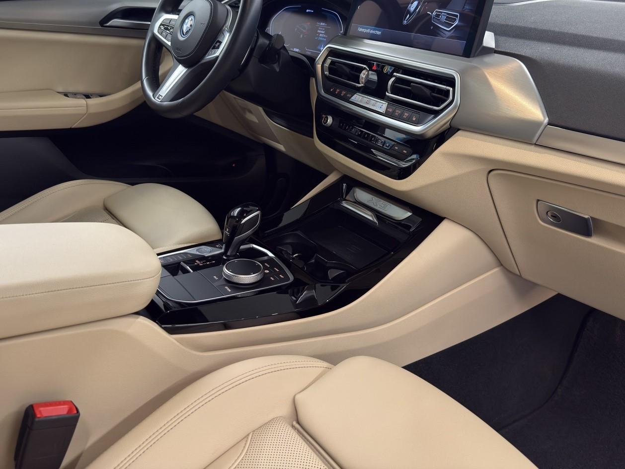 BMW X3 30e xDrive M SPORT-image-17