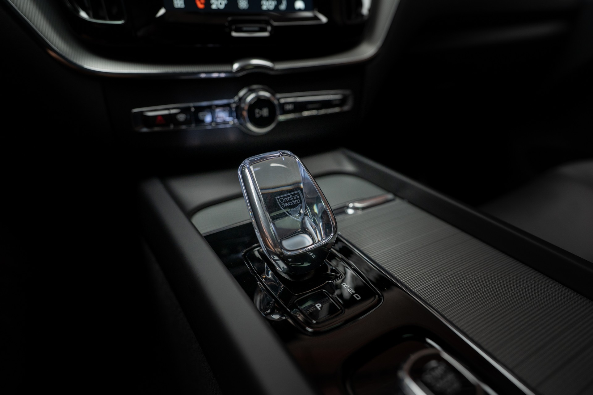 VOLVO XC60 2.0 T8 TE Plus Dark eAWD / Panorama / 360°Kamera / Harman/Kardon / el.Heckklappe-image-28