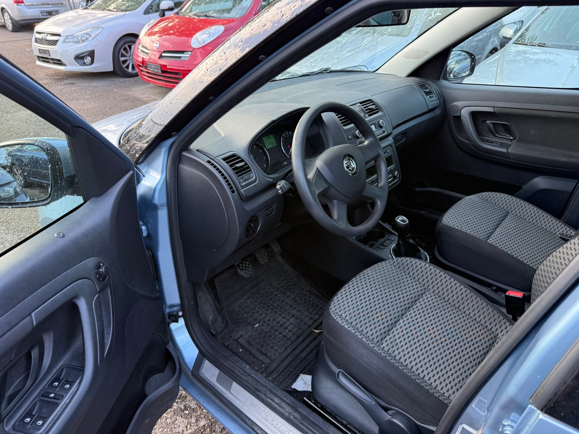 SKODA Roomster 1.2 TSI Fresh-image-10