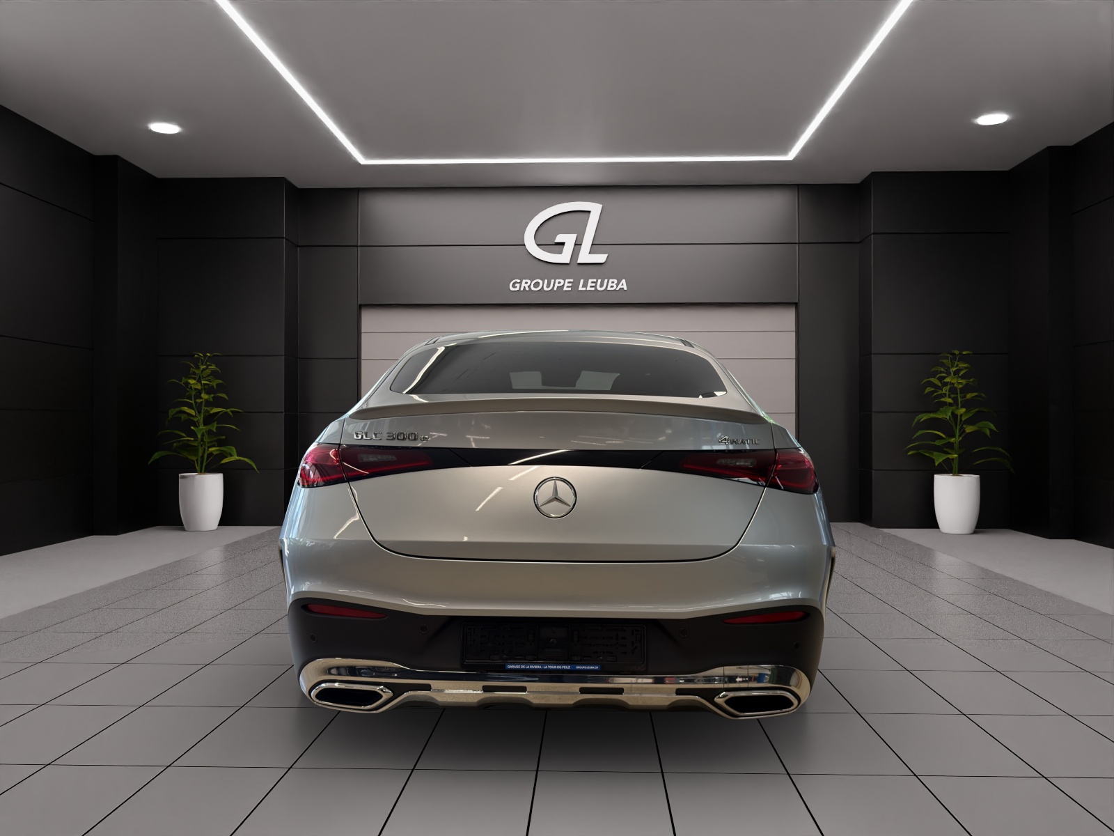 MERCEDES-BENZ GLC Coupé 300 e 4Matic 9G-Tronic-image-4