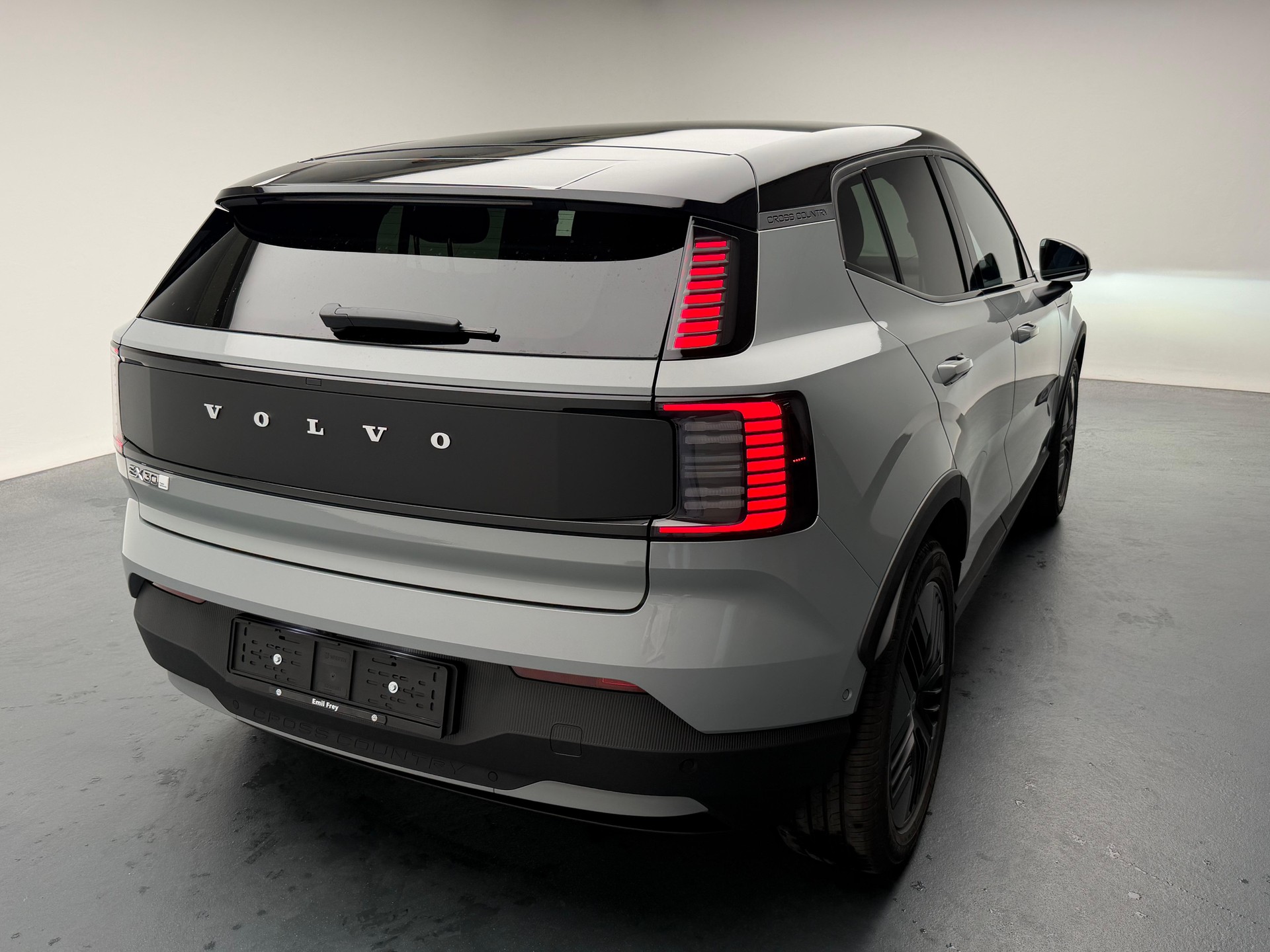 VOLVO EX30 CC E60 Twin Performance AWD-image-22