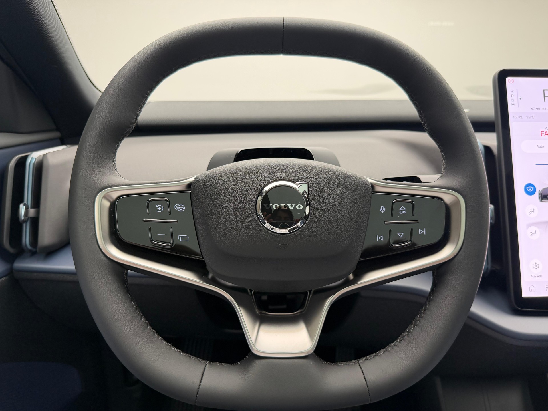 VOLVO EX30 CC E60 Twin Performance AWD-image-10