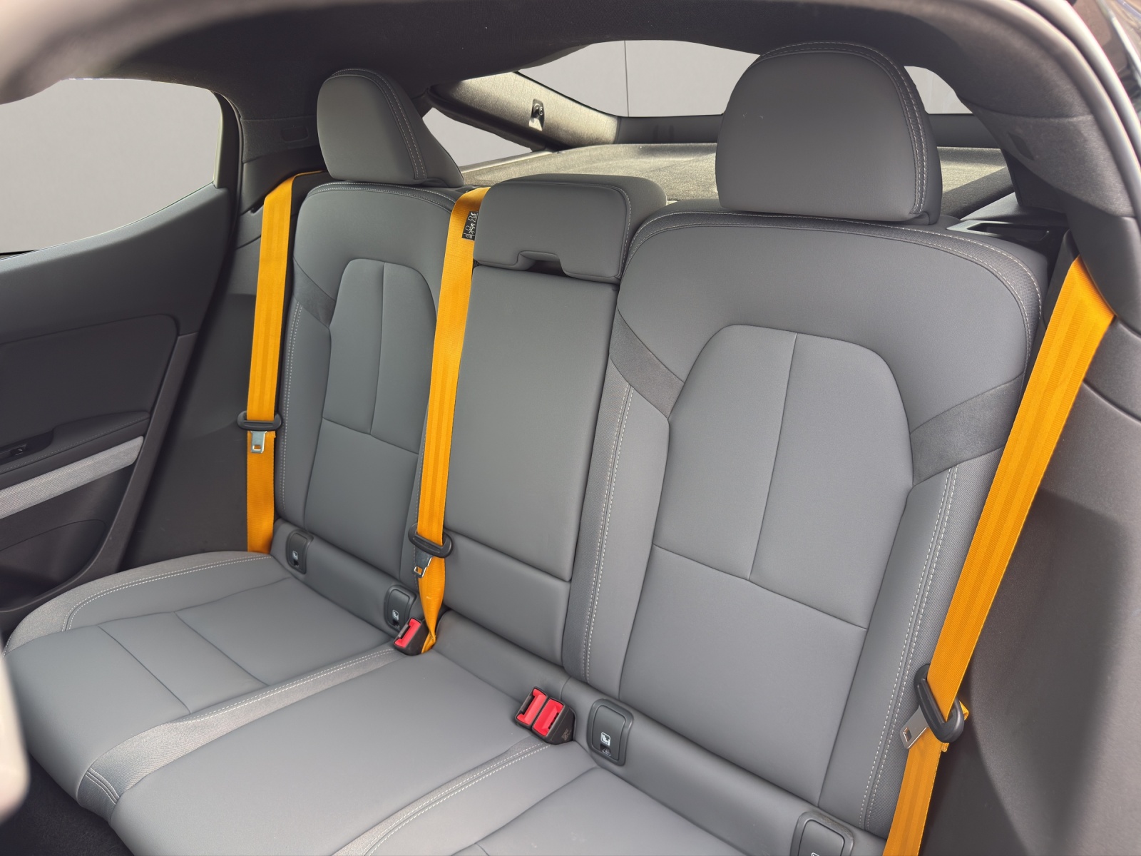 POLESTAR 2 Long Range Dual Motor Performance-image-10