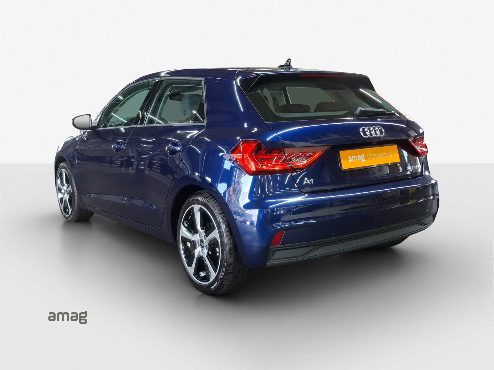 AUDI A1 Sportback 30 TFSI Attraction S-tronic-showroom-element-2