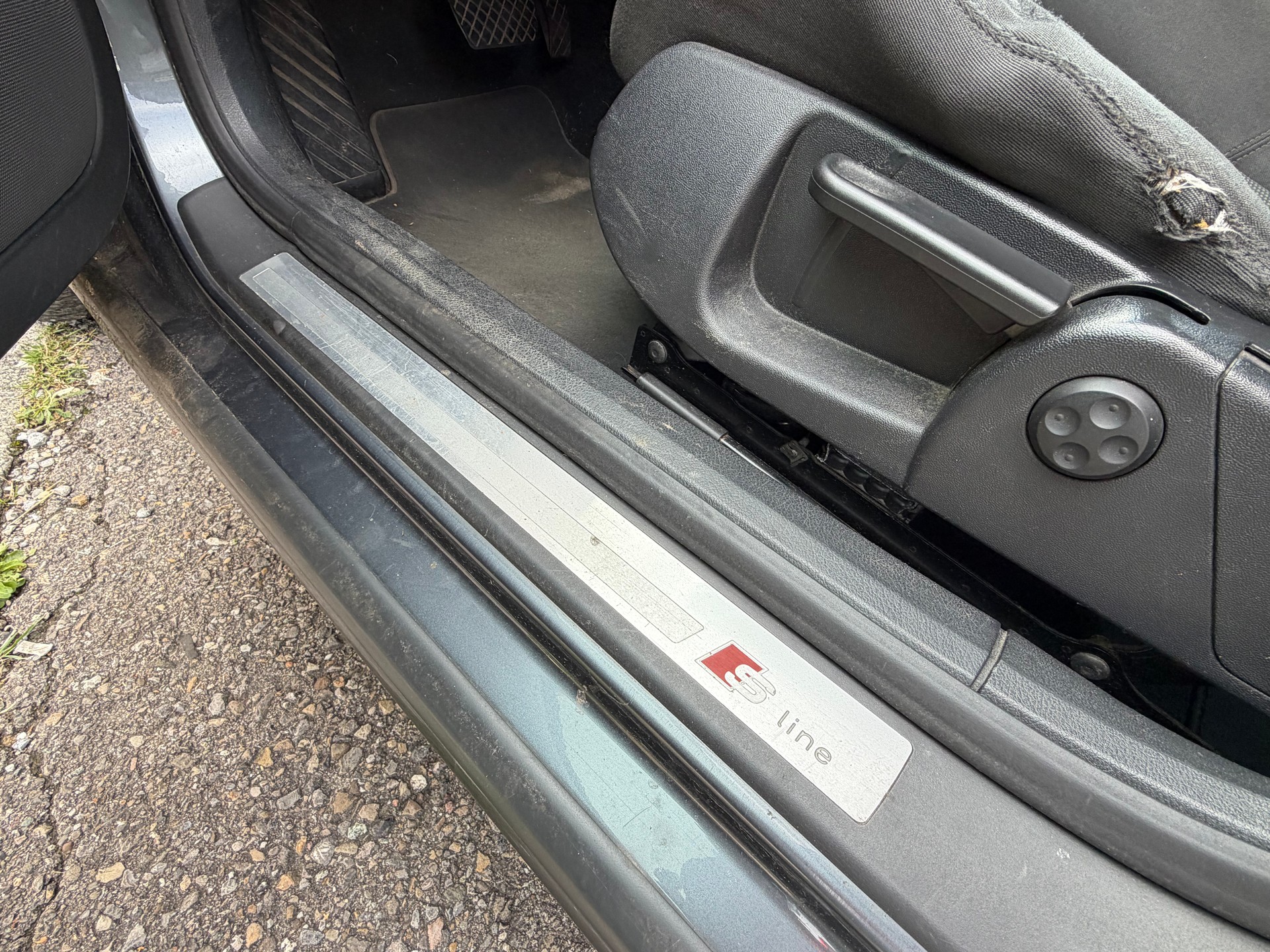 AUDI A4 Avant 1.9 TDI-image-12