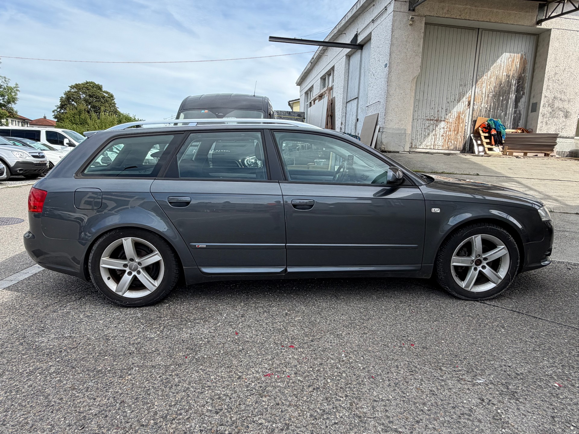AUDI A4 Avant 1.9 TDI-image-1