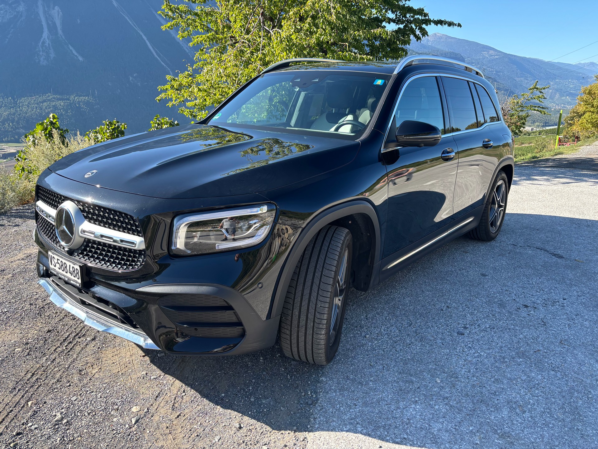 MERCEDES-BENZ GLB 250 AMG Line 4matic-image-1