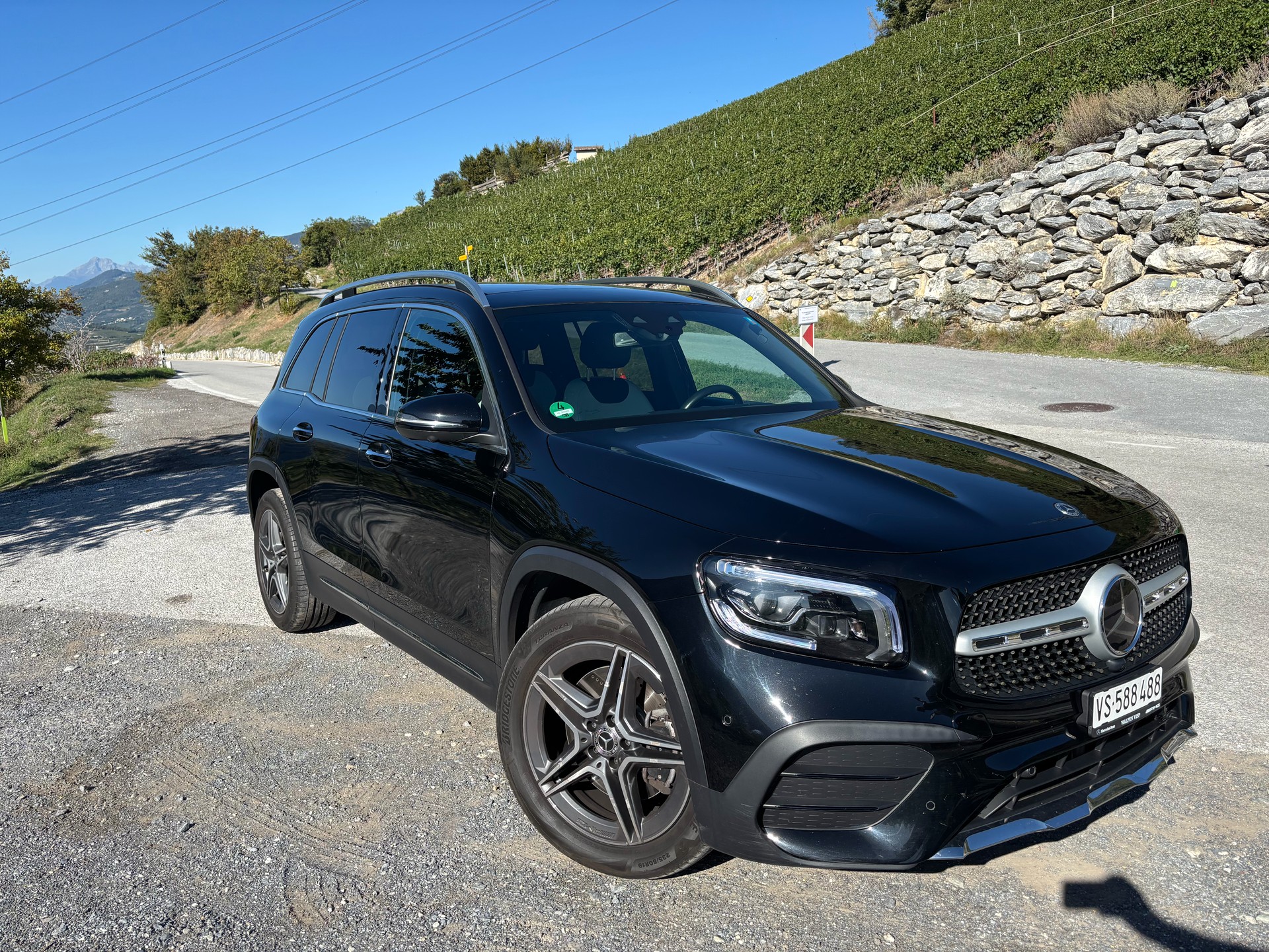 MERCEDES-BENZ GLB 250 AMG Line 4matic-image-2