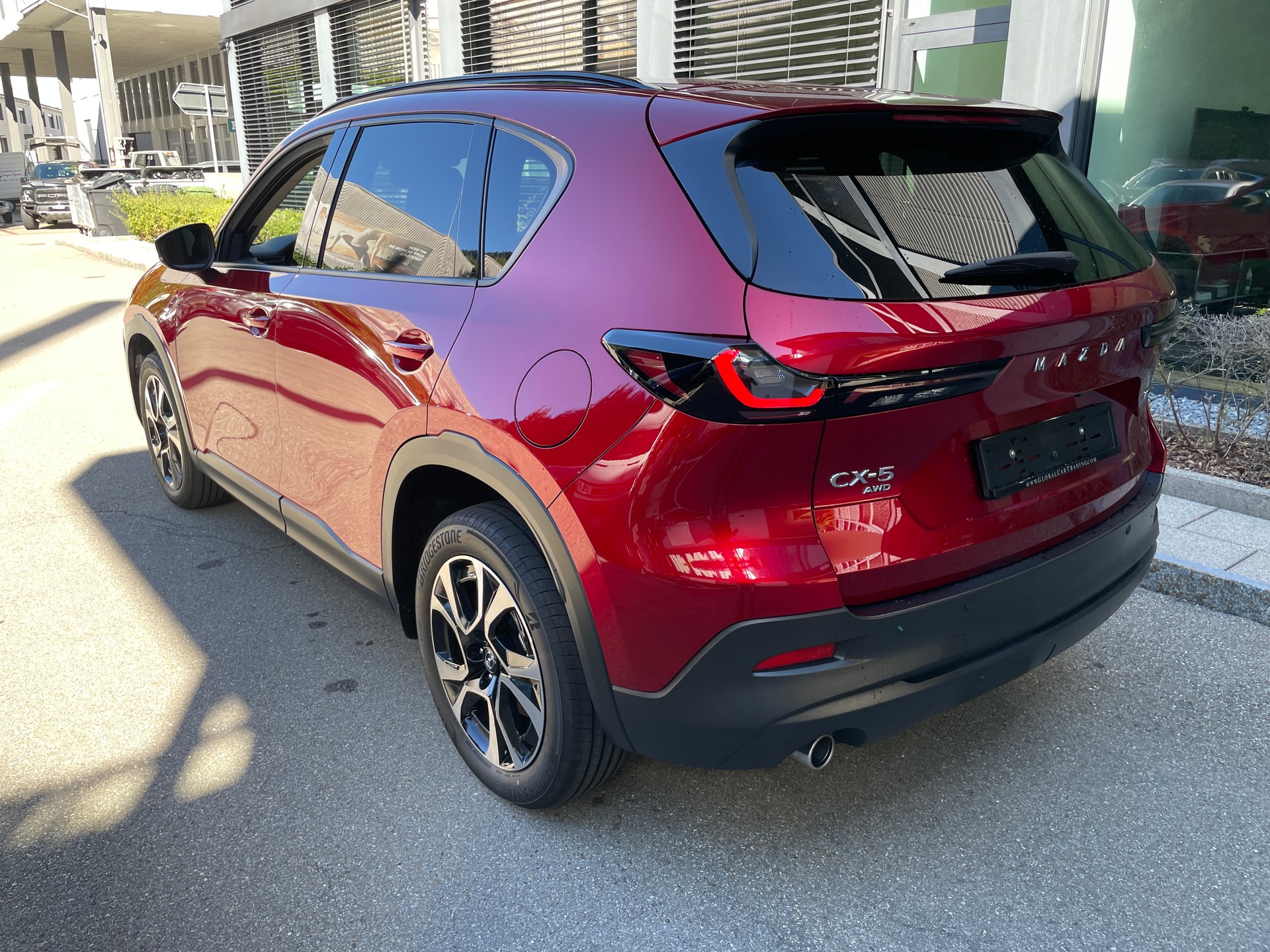MAZDA CX-5 e-Skyactiv-G 141 Centre-line AWD-image-2