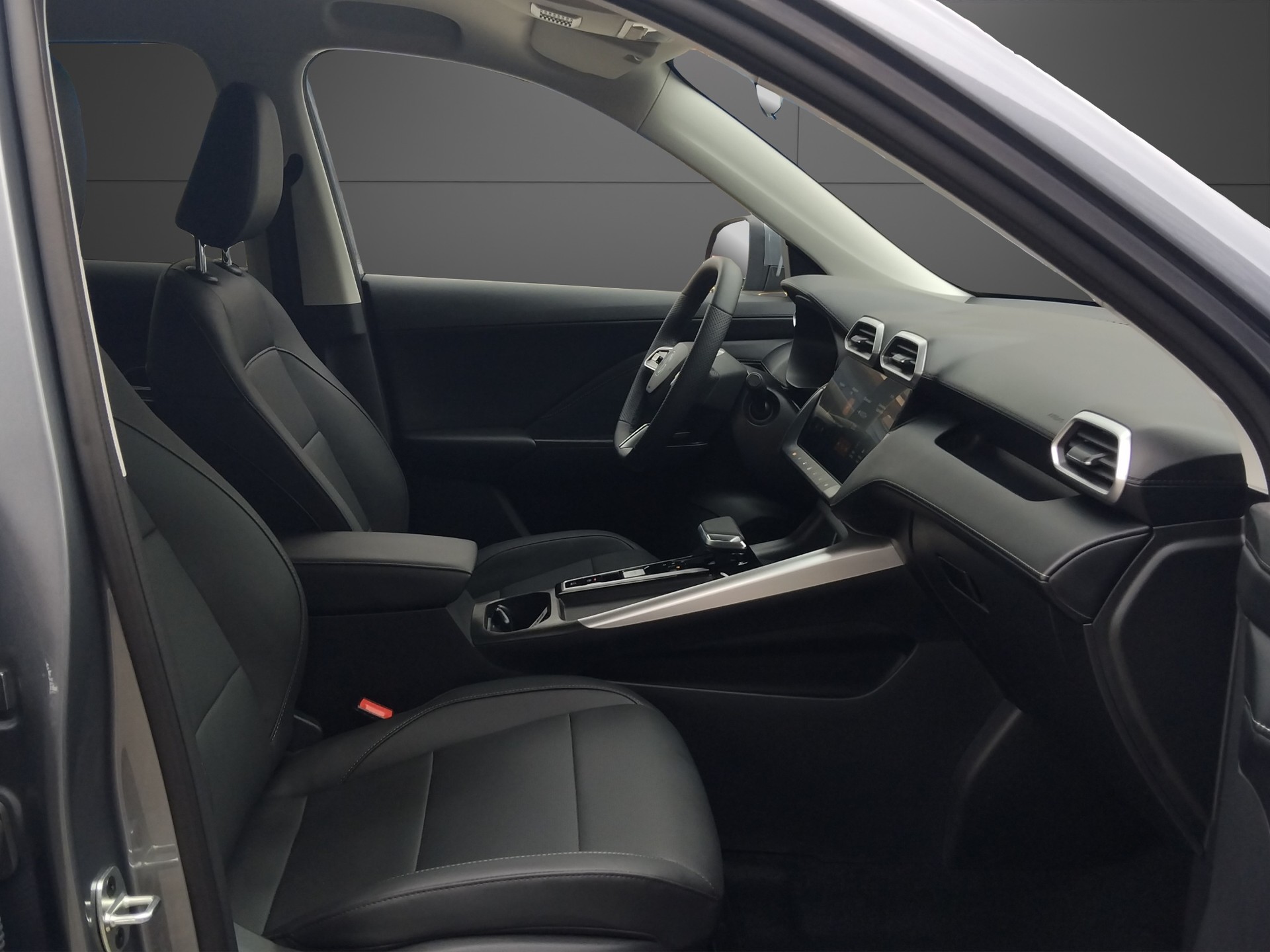 MG ZS 1.5 HEV Luxury-image-13