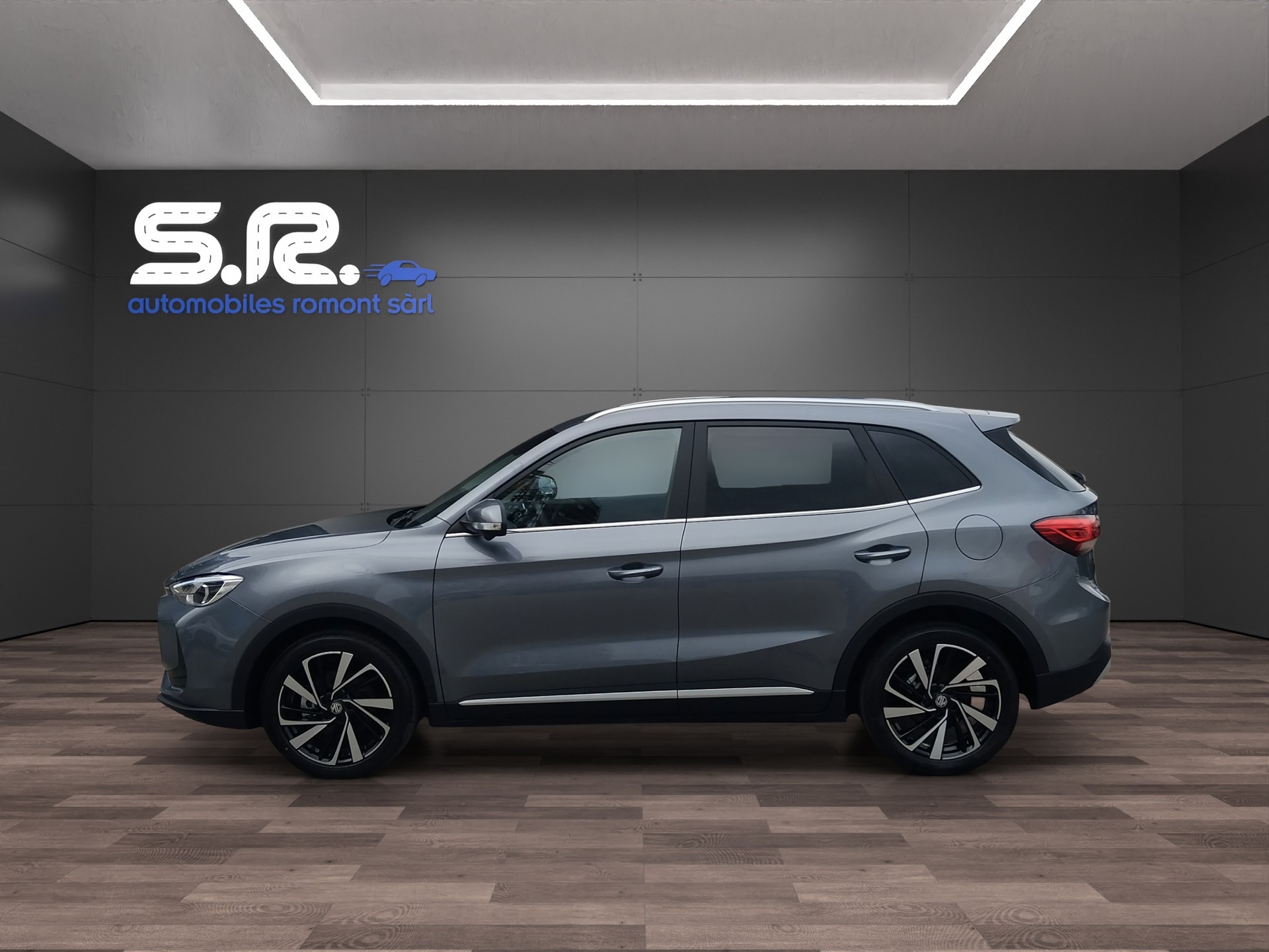 MG ZS 1.5 HEV Luxury-image-3