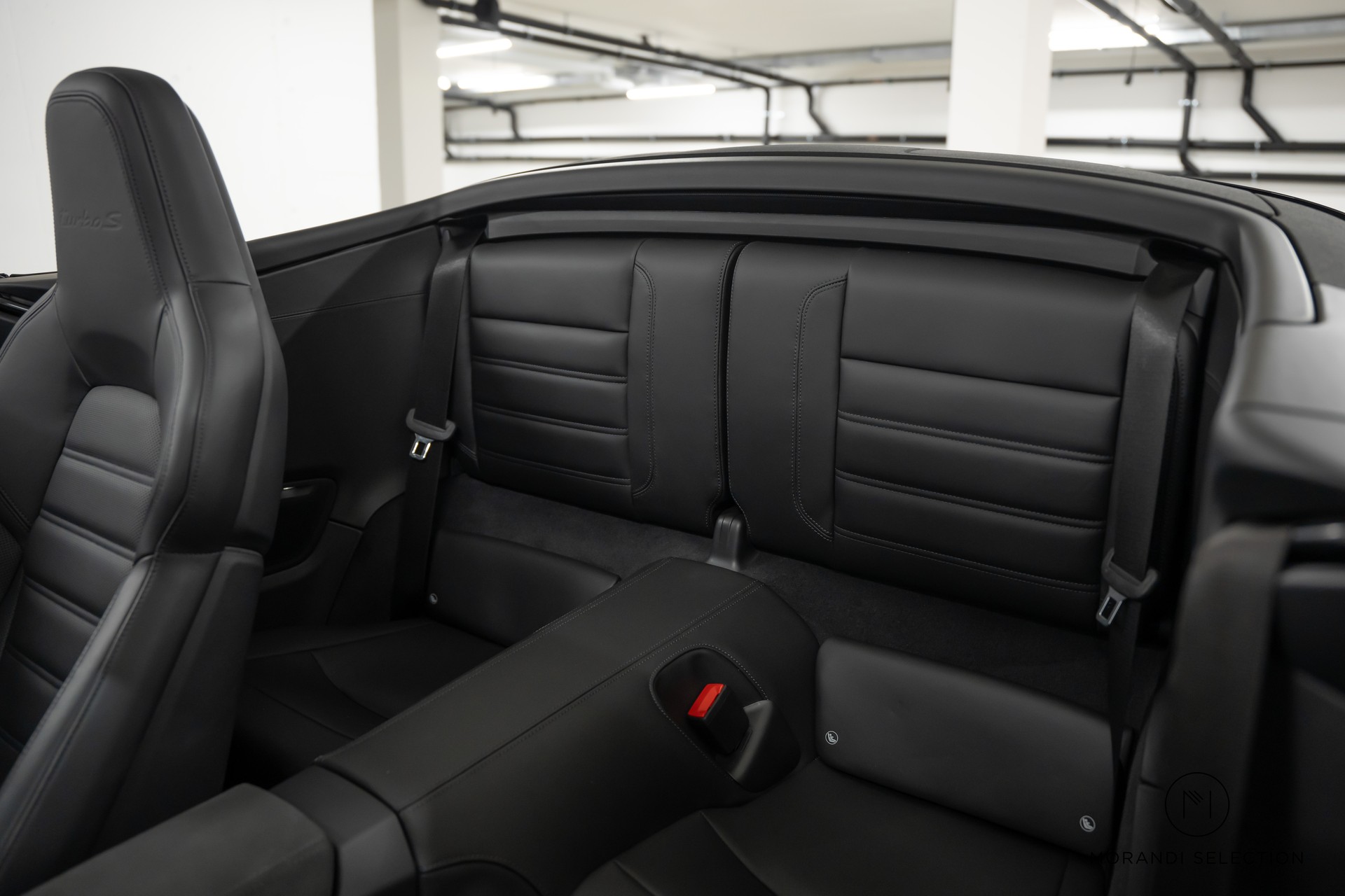 PORSCHE 911 Cabriolet 3.7 Turbo S PDK-image-16
