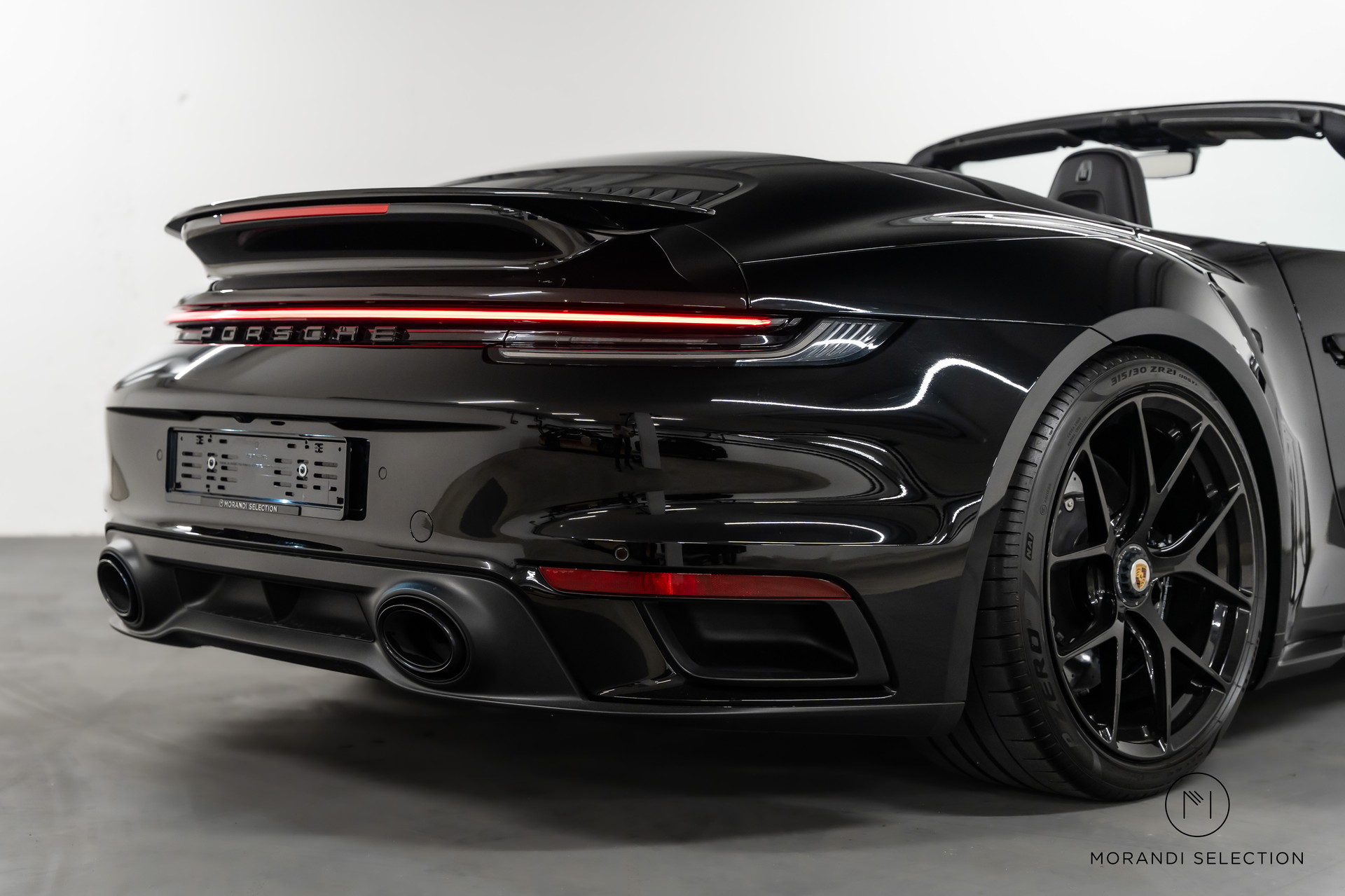 PORSCHE 911 Cabriolet 3.7 Turbo S PDK-image-5