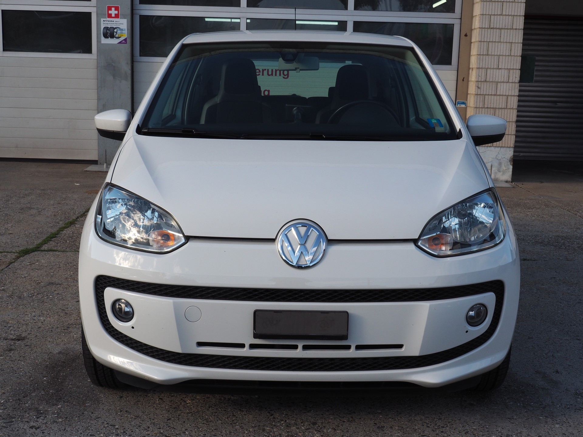 VW Up 1.0 BMT EcoFuel move up-image-3