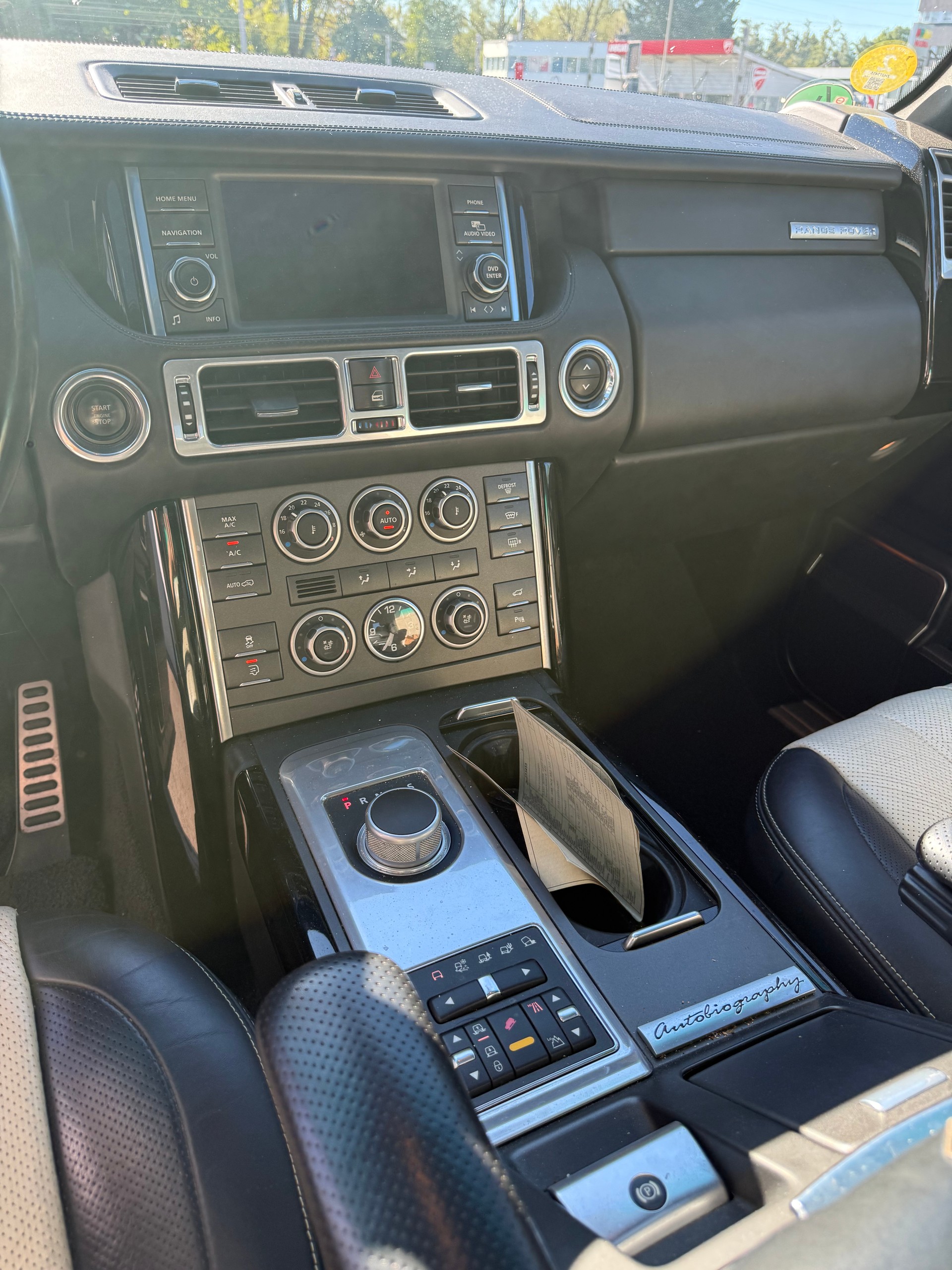 LAND ROVER Range Rover 4.4 TDV8 Autobiography Black Automatic-image-11