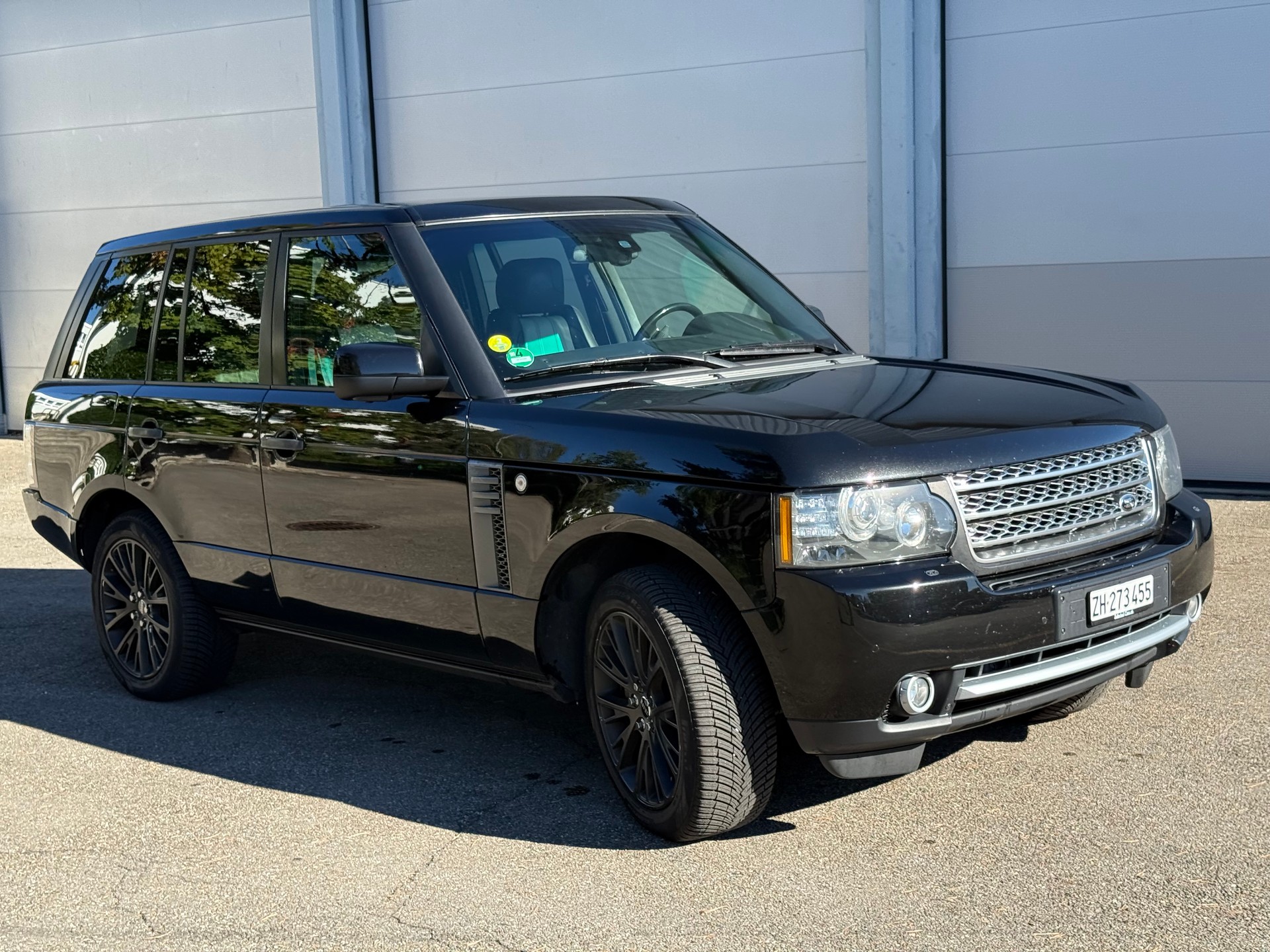 LAND ROVER Range Rover 4.4 TDV8 Autobiography Black Automatic-image-2