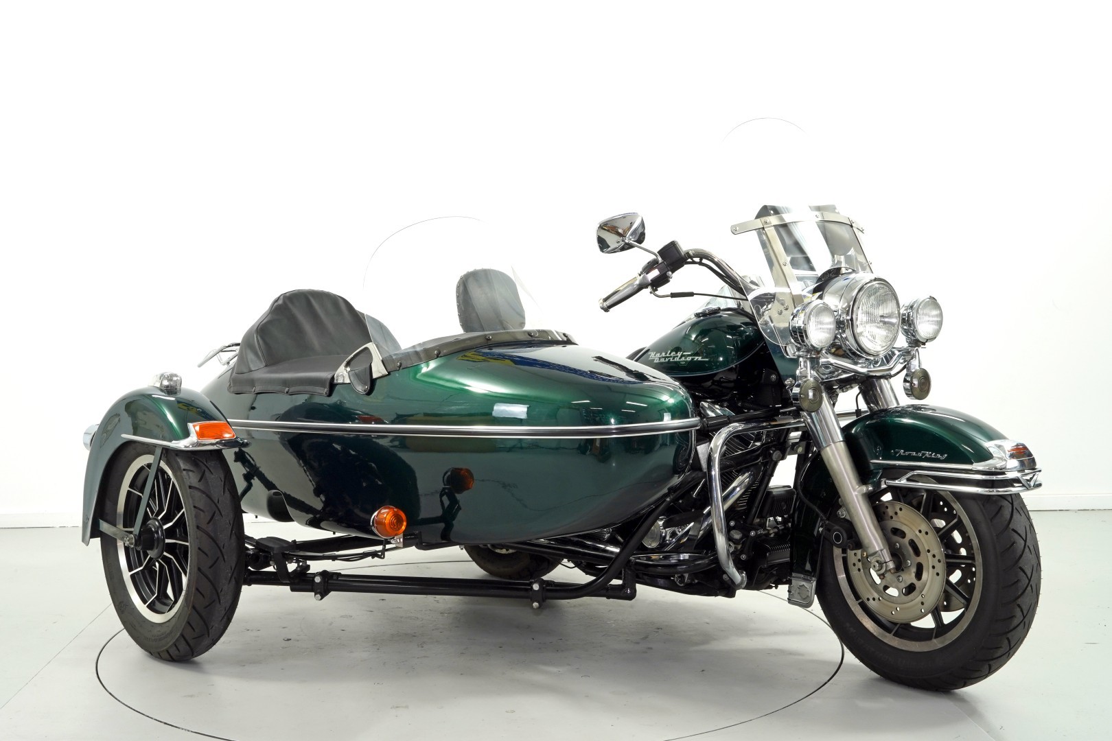 HARLEY-DAVIDSON FLHRI R.K. ABS-showroom-element-1