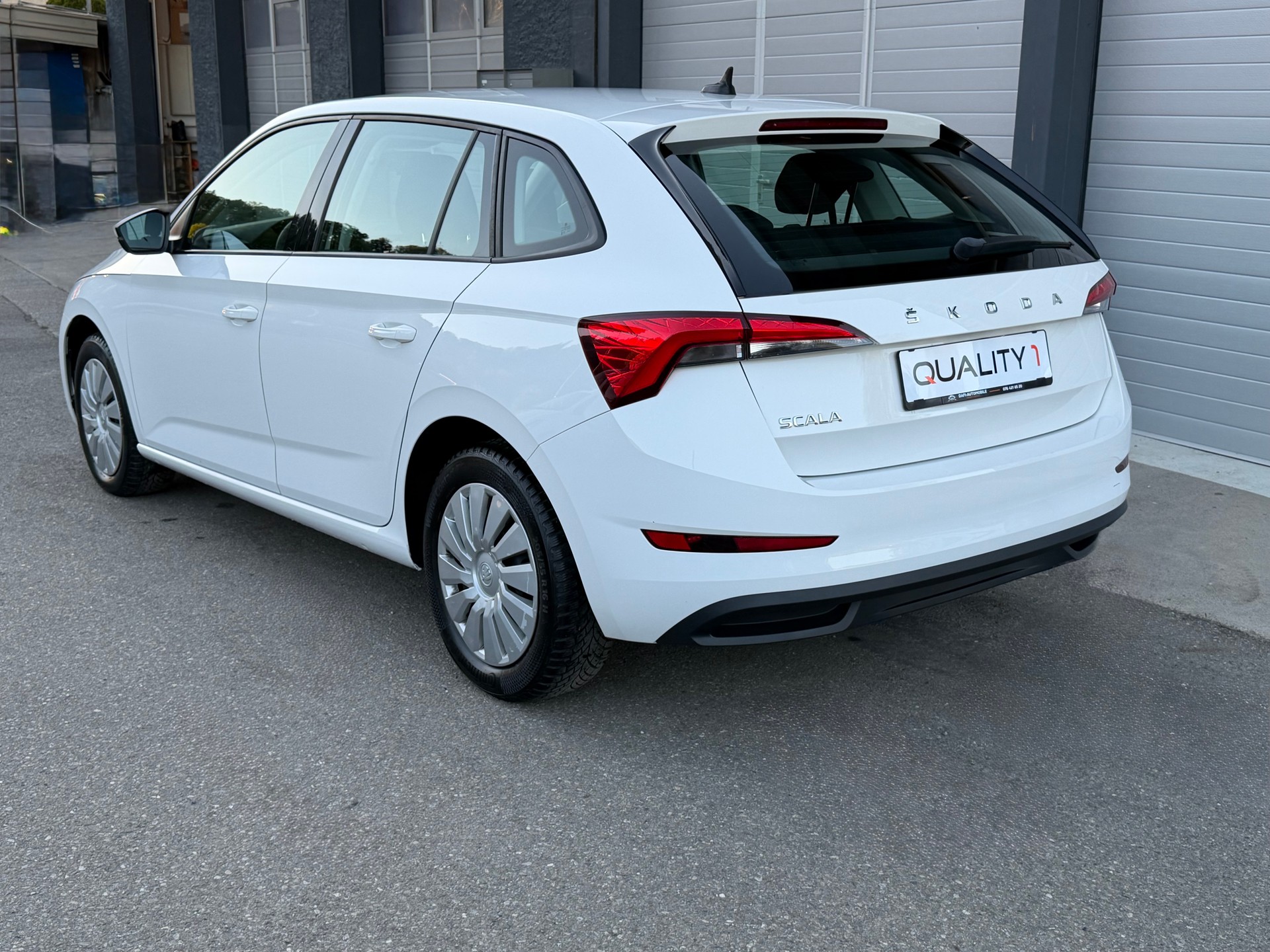 SKODA Scala 1.6 TDI 115PS, DSG Frisch MFK und Service-image-3