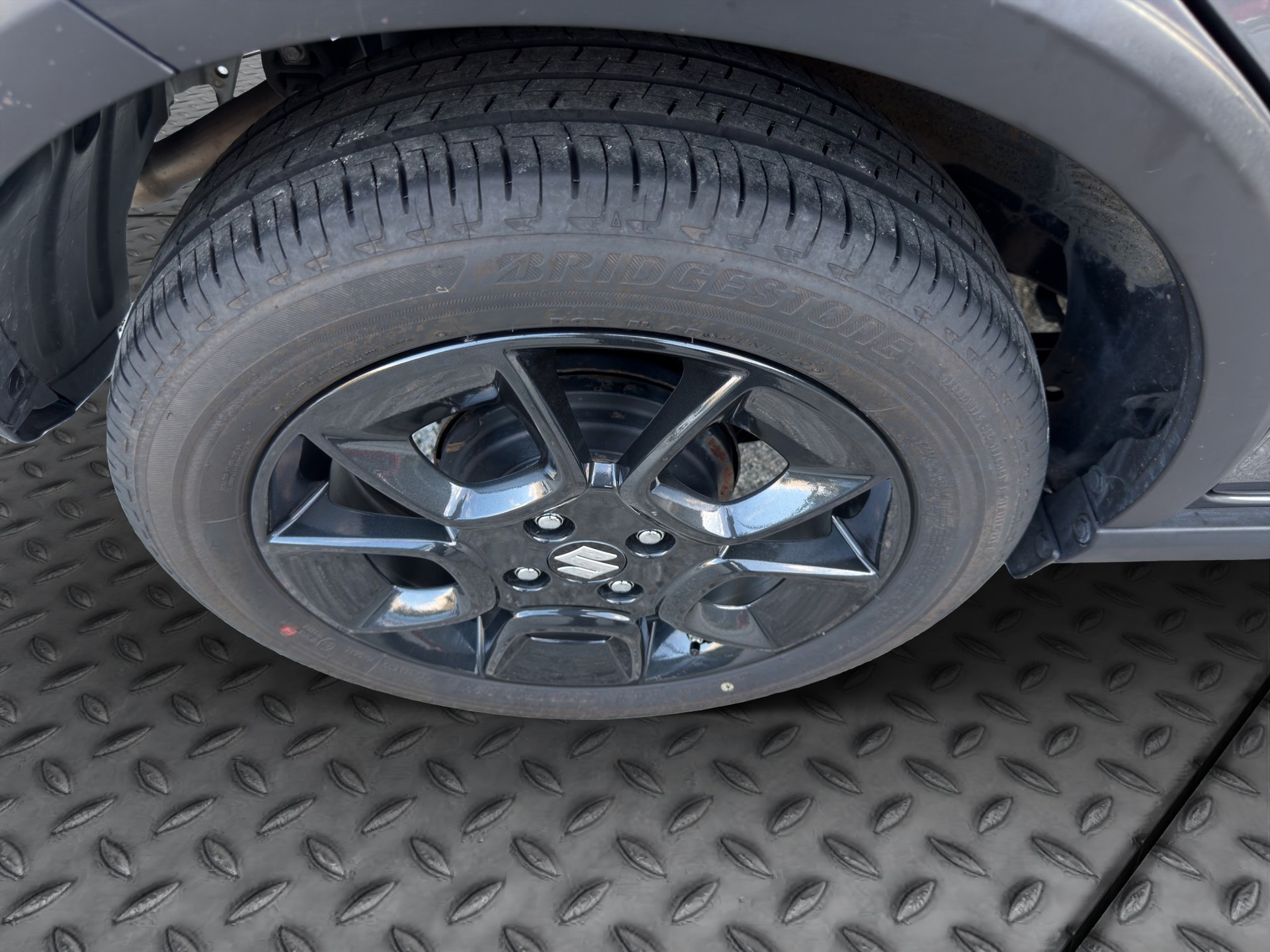 SUZUKI Ignis 1.2i Piz Sulai Hybrid 4x4-image-17