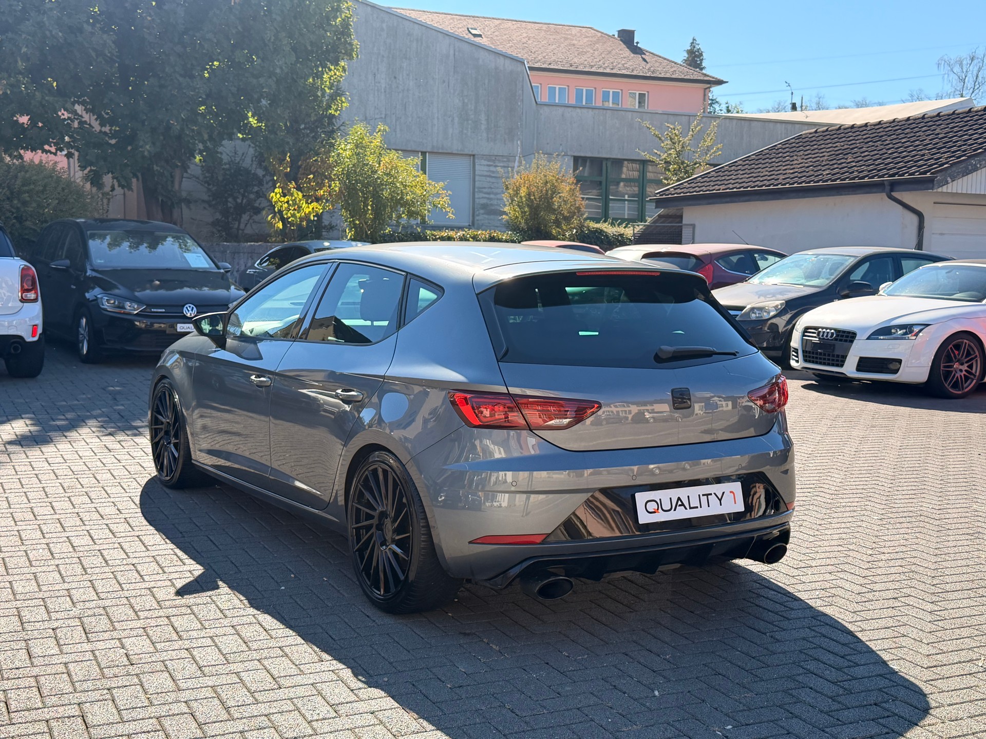 SEAT Leon 2.0 TSI Cupra 300 DSG-image-8