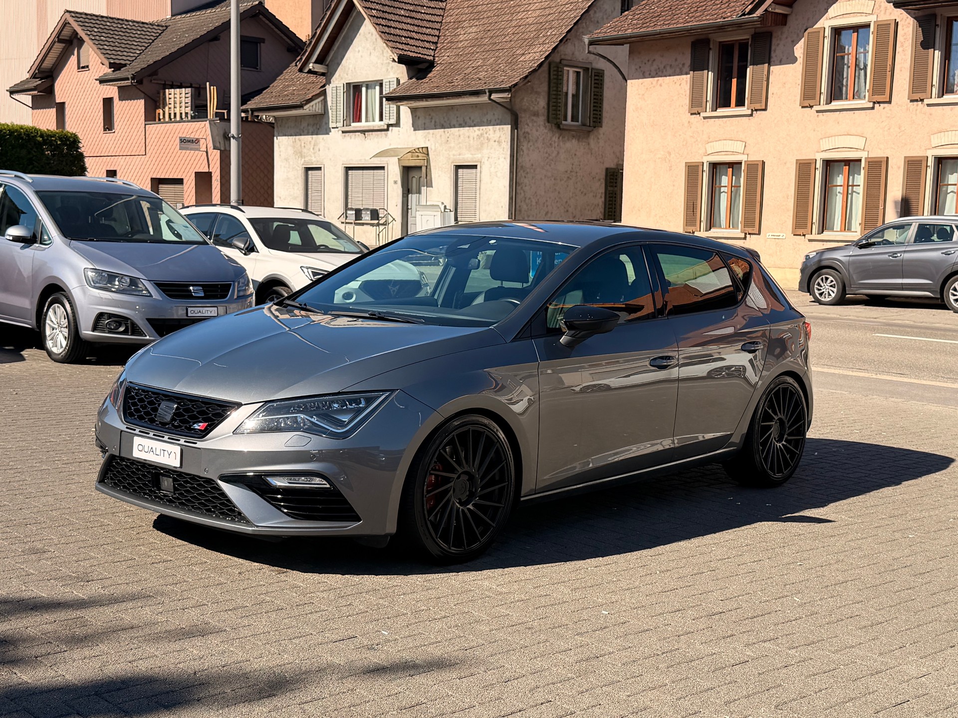 SEAT Leon 2.0 TSI Cupra 300 DSG-image-5