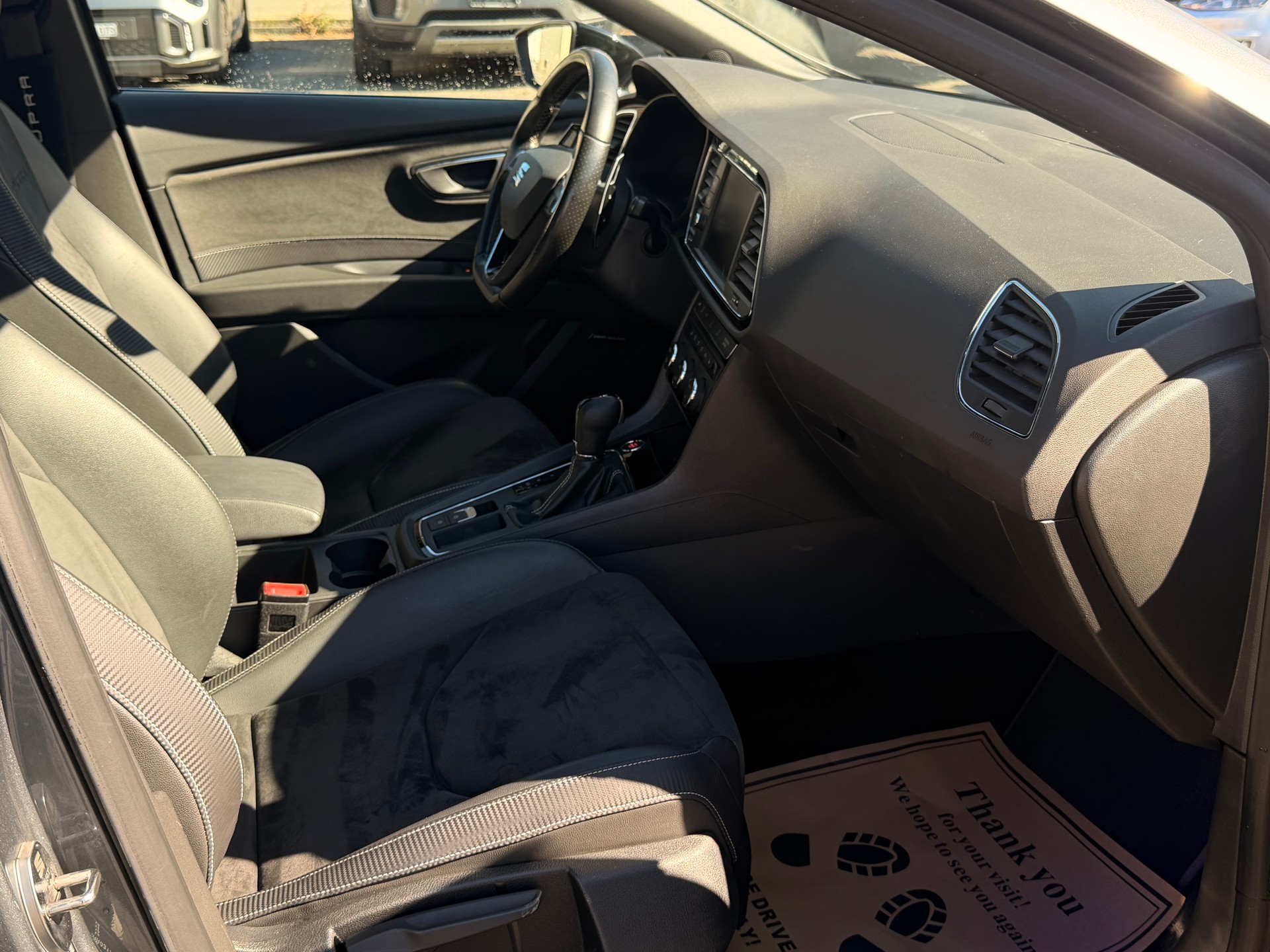 SEAT Leon 2.0 TSI Cupra 300 DSG-image-10