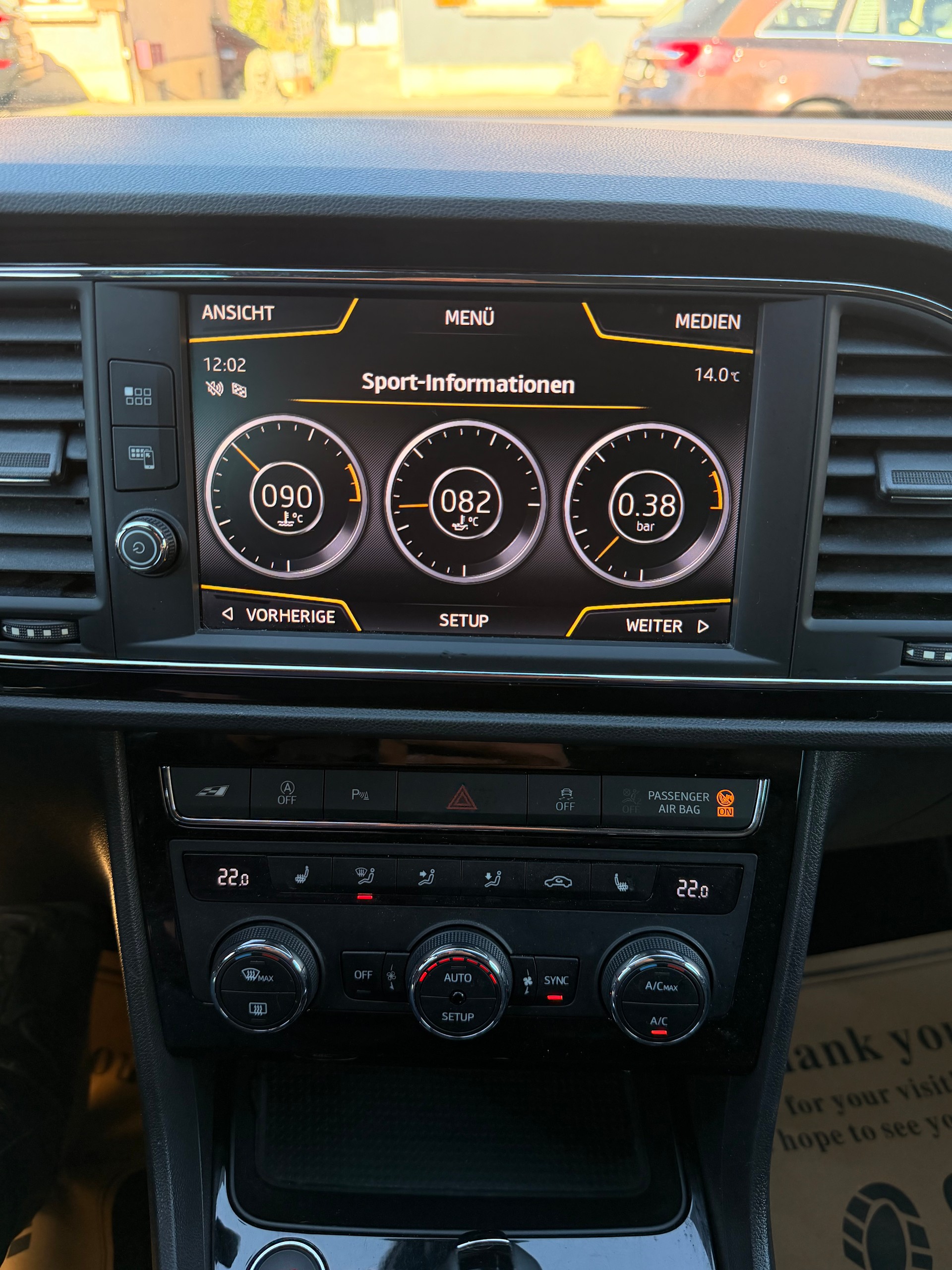 SEAT Leon 2.0 TSI Cupra 300 DSG-image-14