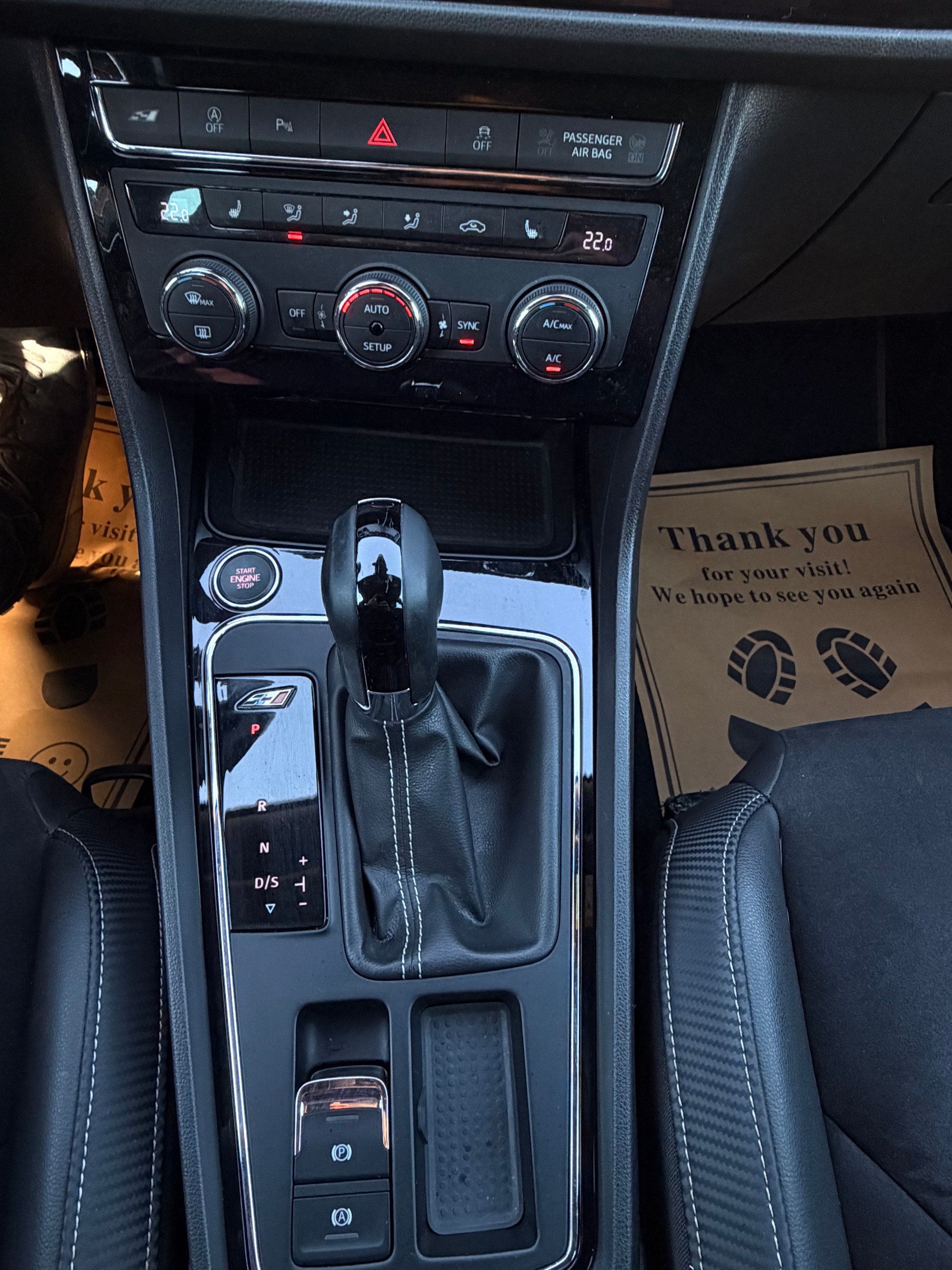 SEAT Leon 2.0 TSI Cupra 300 DSG-image-17