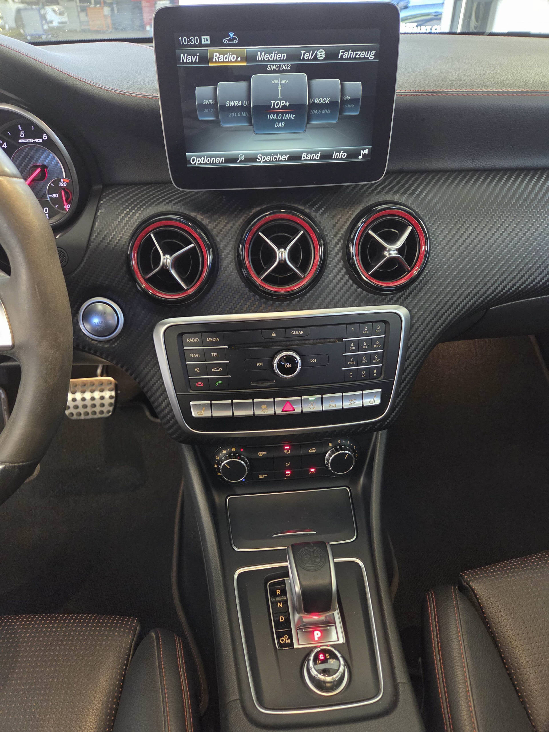 MERCEDES-BENZ A 45 AMG 4m-image-8