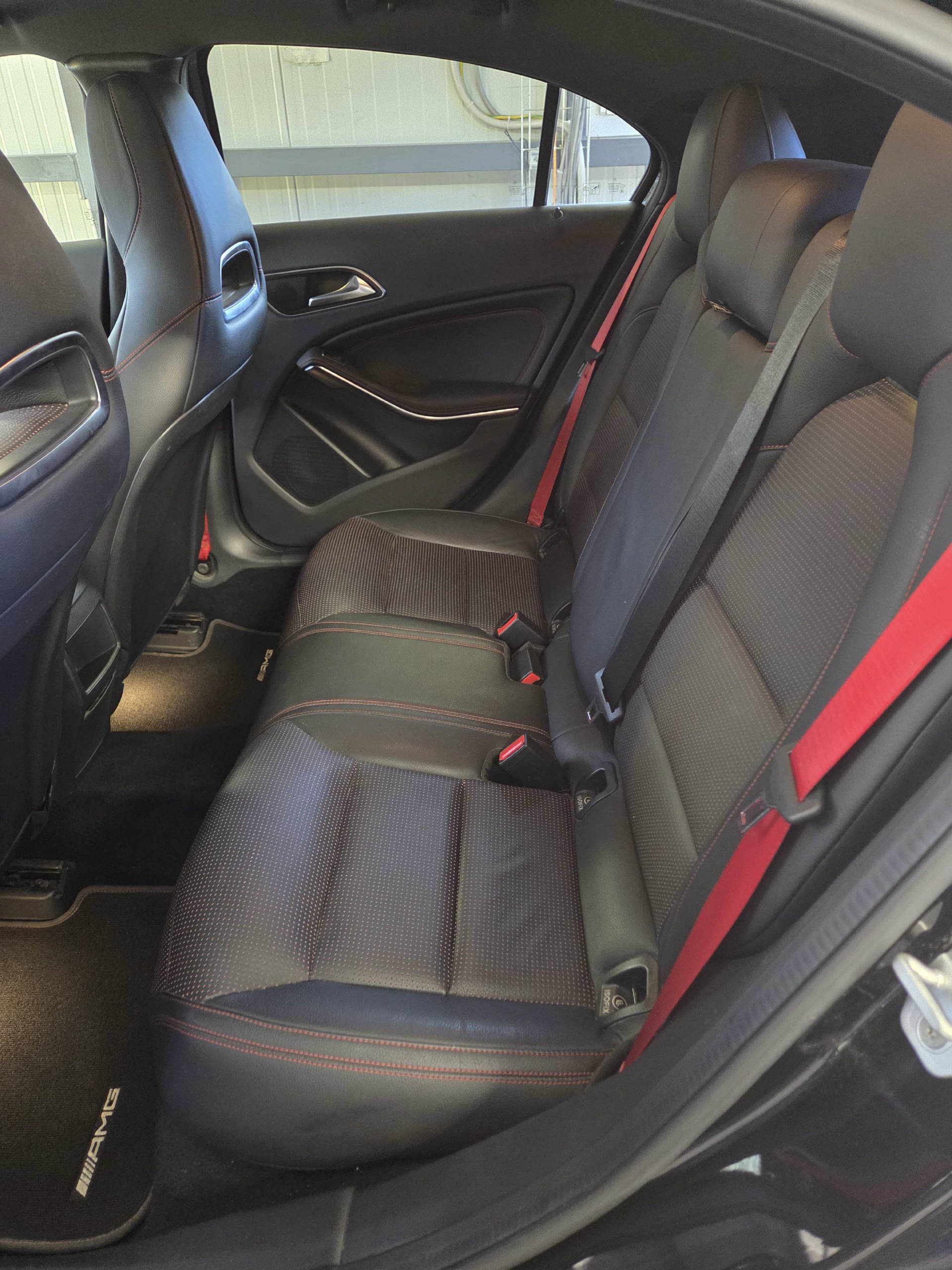 MERCEDES-BENZ A 45 AMG 4m-image-5