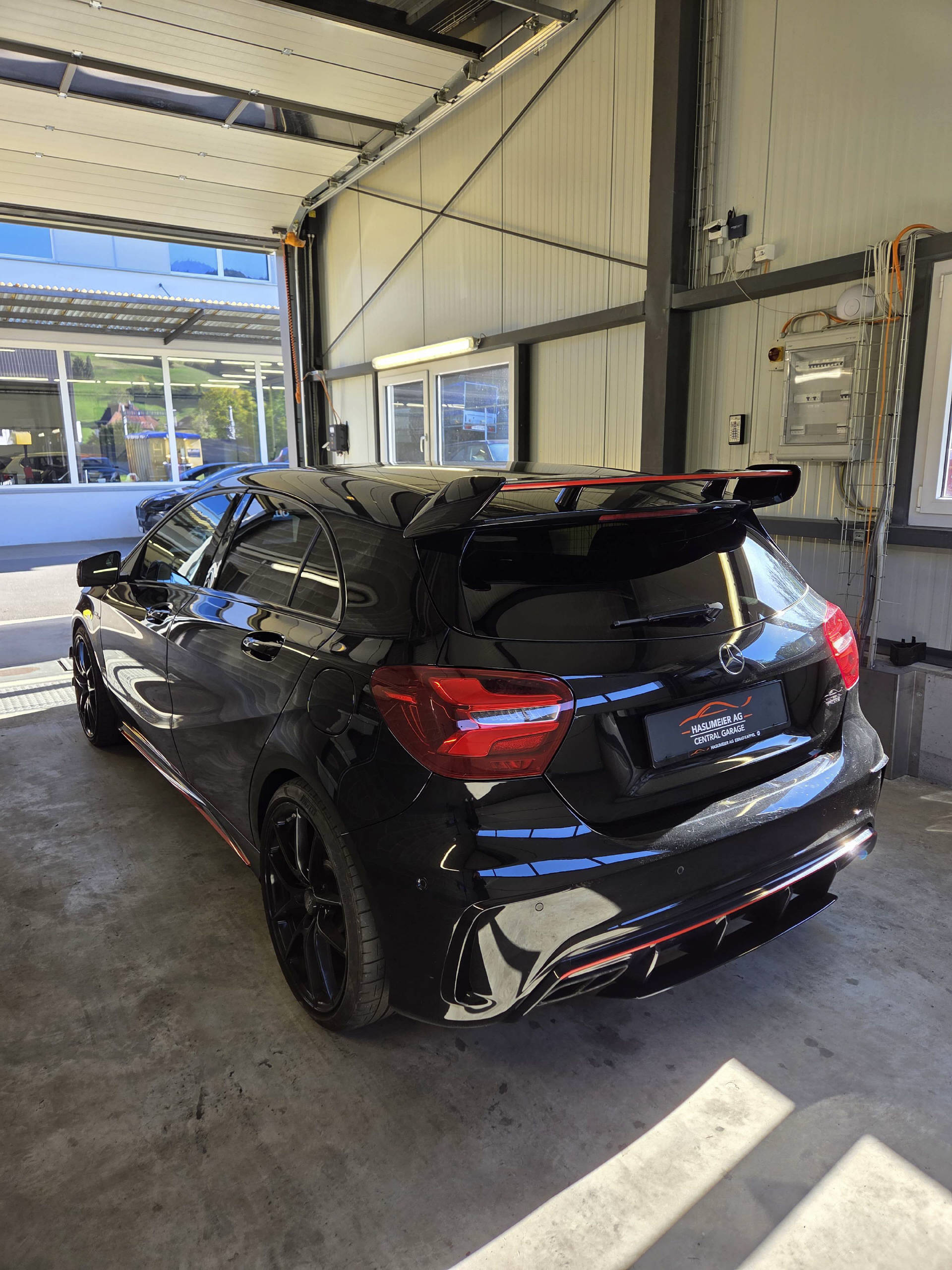 MERCEDES-BENZ A 45 AMG 4m-image-2