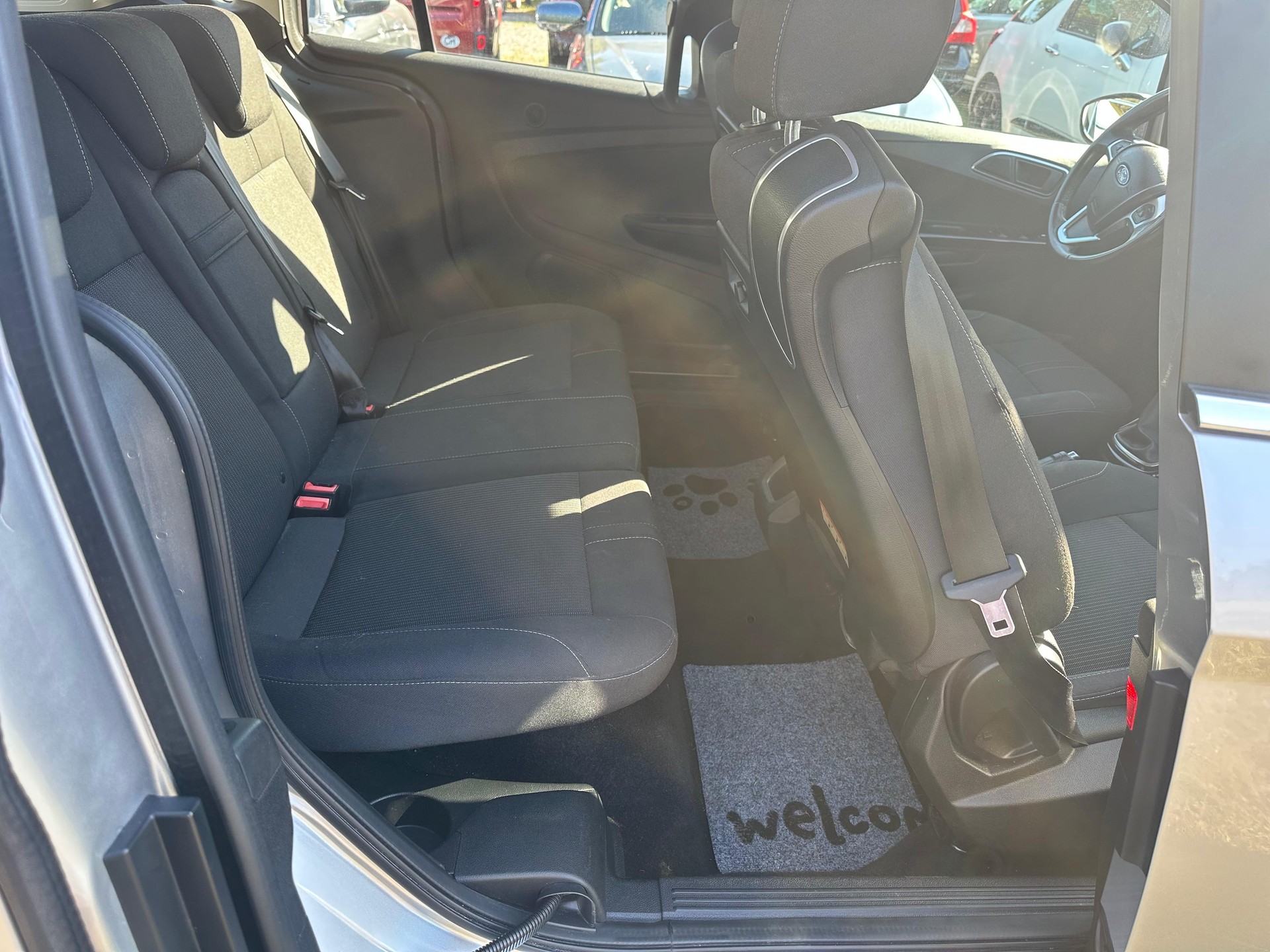 FORD B-Max 1.0 SCTi Titanium-image-10