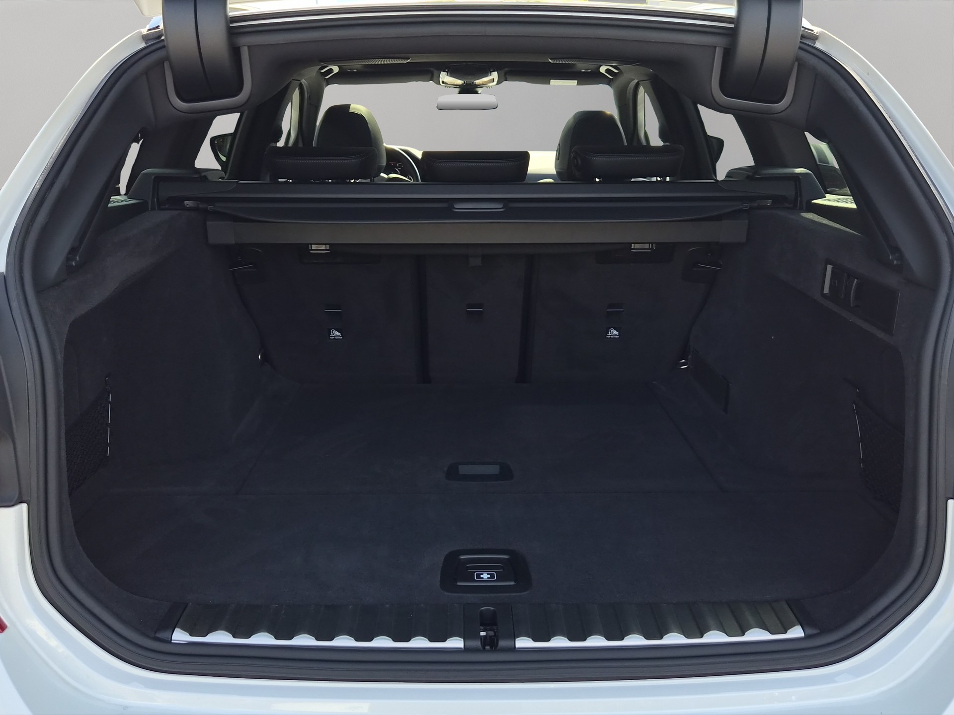 BMW M340i xDrive 48V Touring Steptronic-image-19