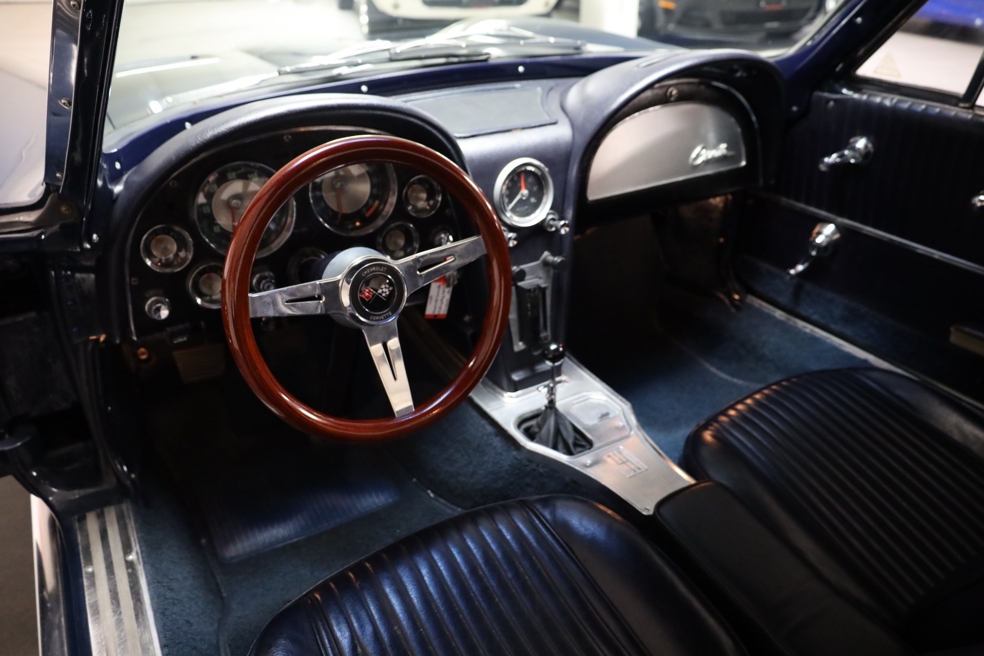 CHEVROLET C2 Sting Ray Split Window-image-9