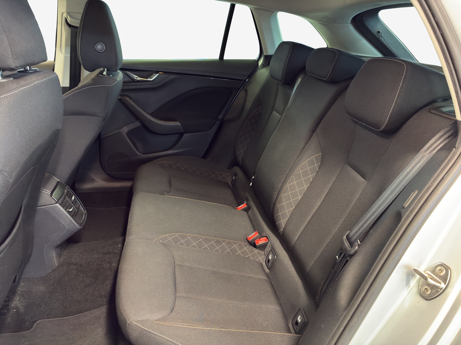 SKODA Scala 1.0 TSI Ambition-image-11