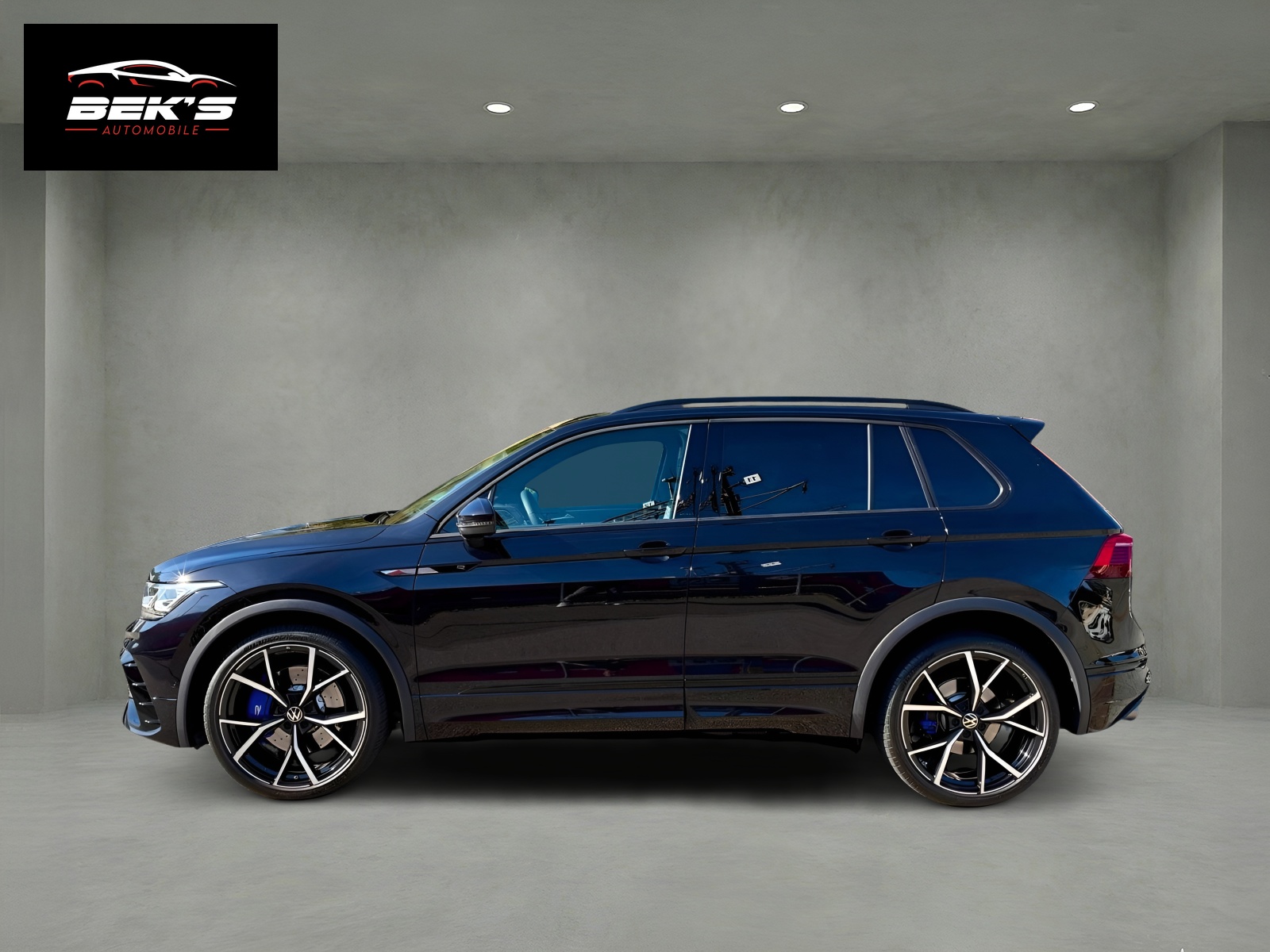 VW Tiguan 2.0TSI R 4Motion DSG-image-1