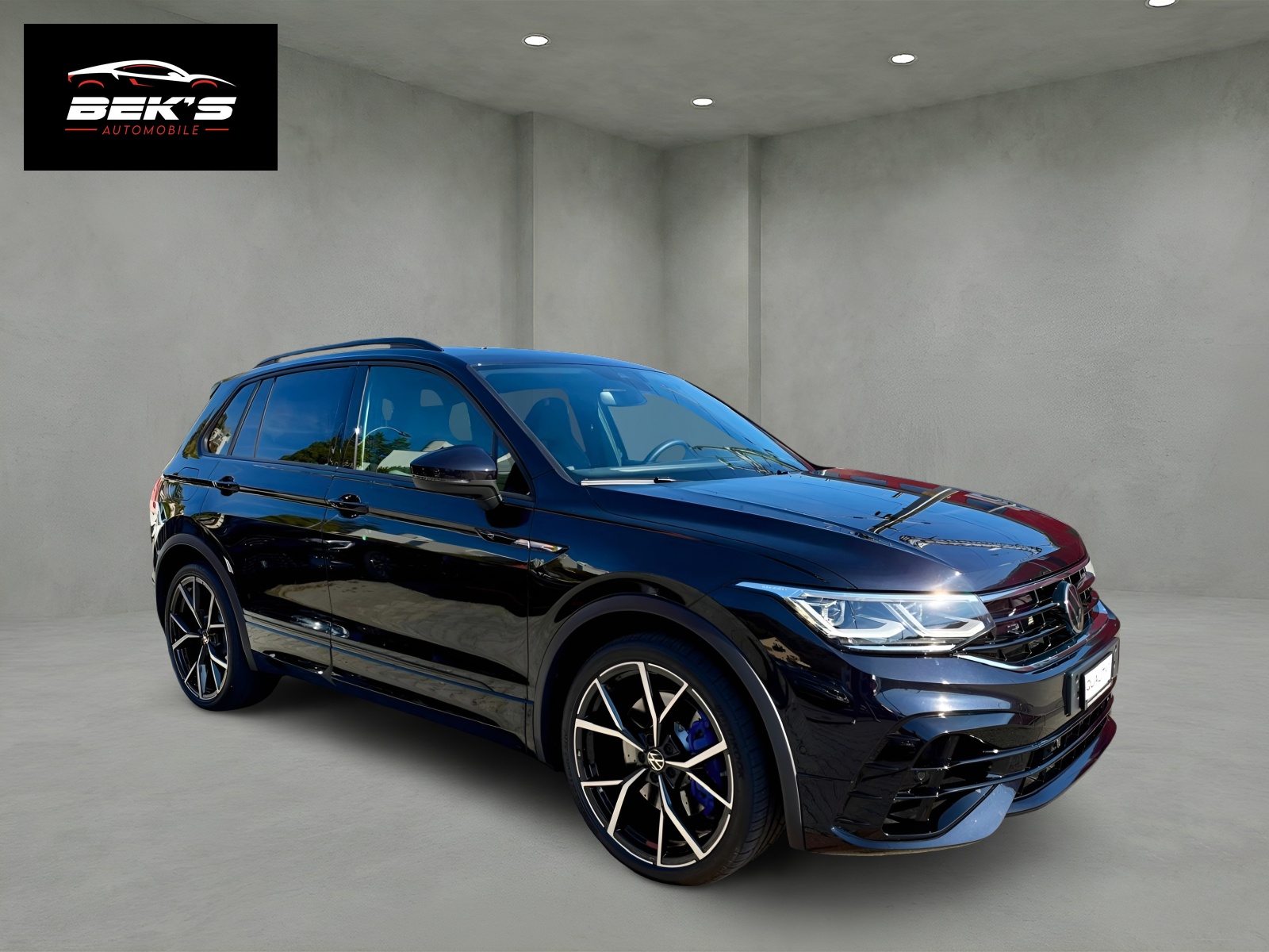 VW Tiguan 2.0TSI R 4Motion DSG-image-6