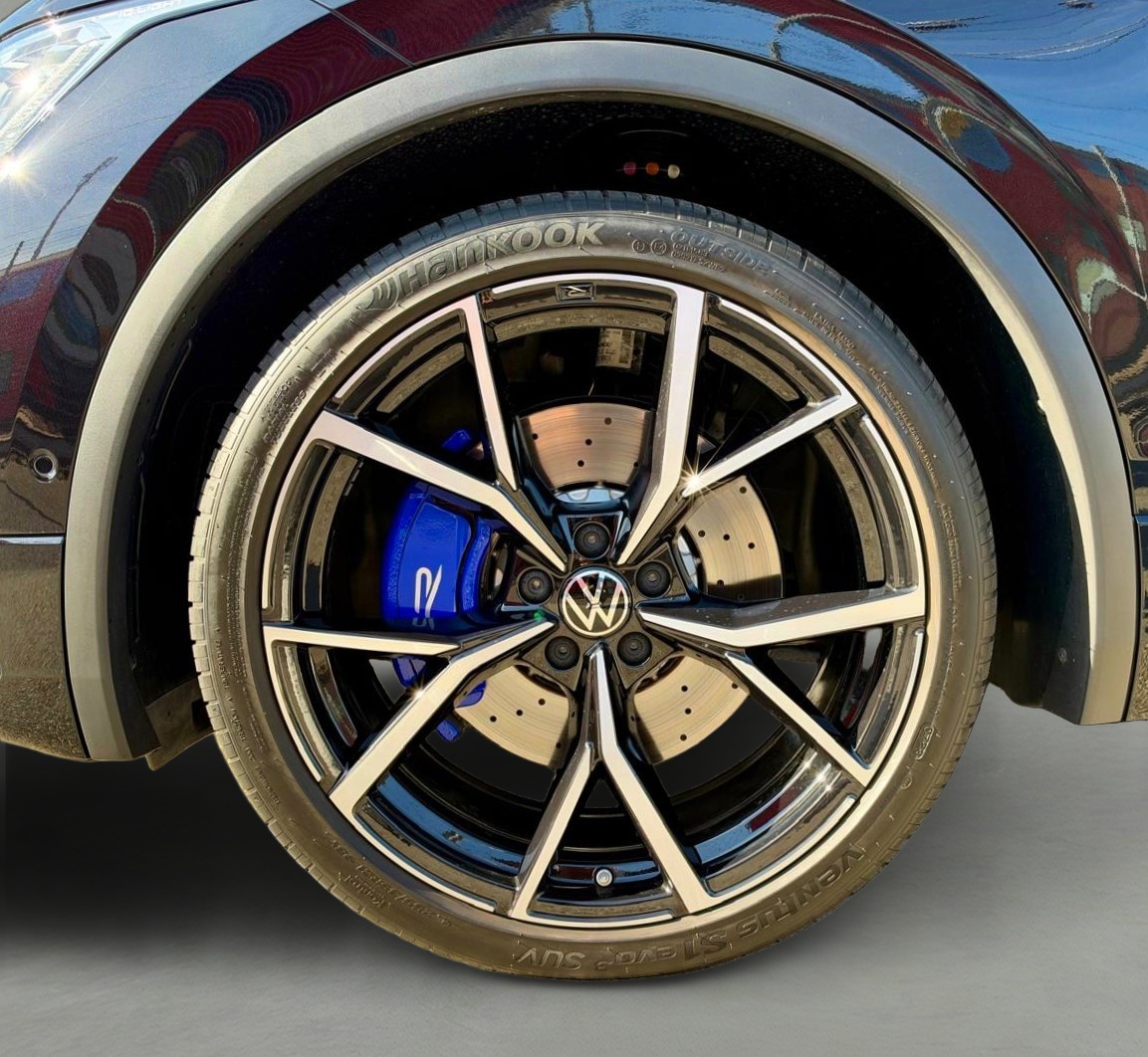 VW Tiguan 2.0TSI R 4Motion DSG-image-8