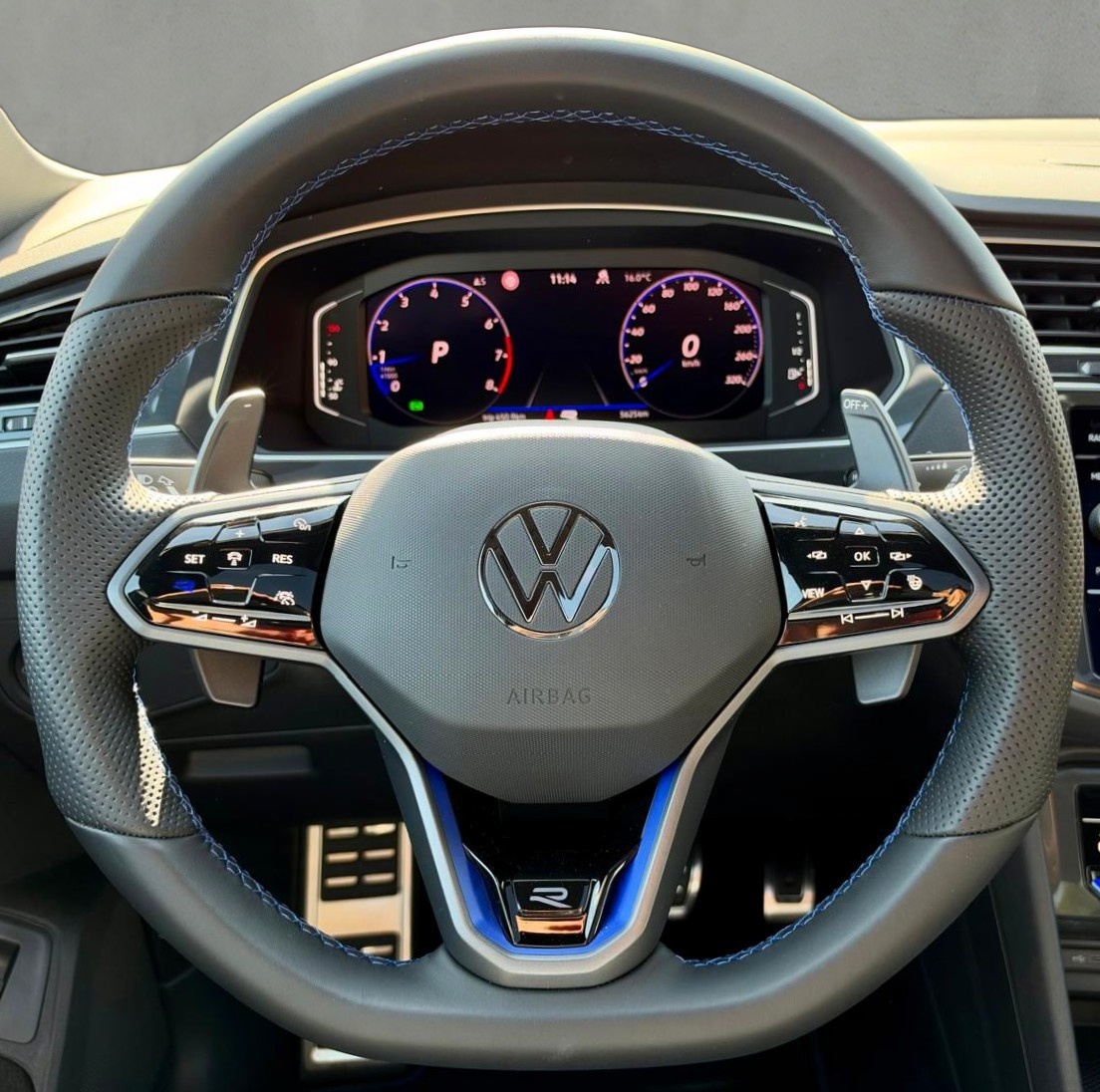 VW Tiguan 2.0TSI R 4Motion DSG-image-20