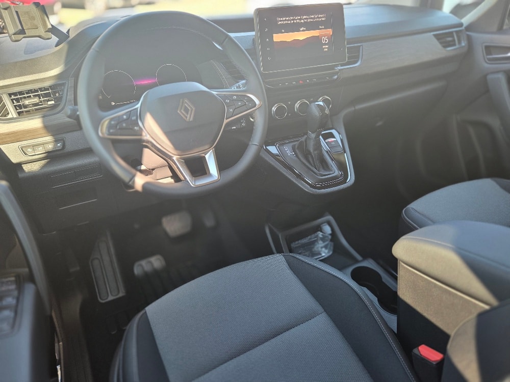 RENAULT Grand Kangoo 1.3 TCe 130 PF Techno-image-8