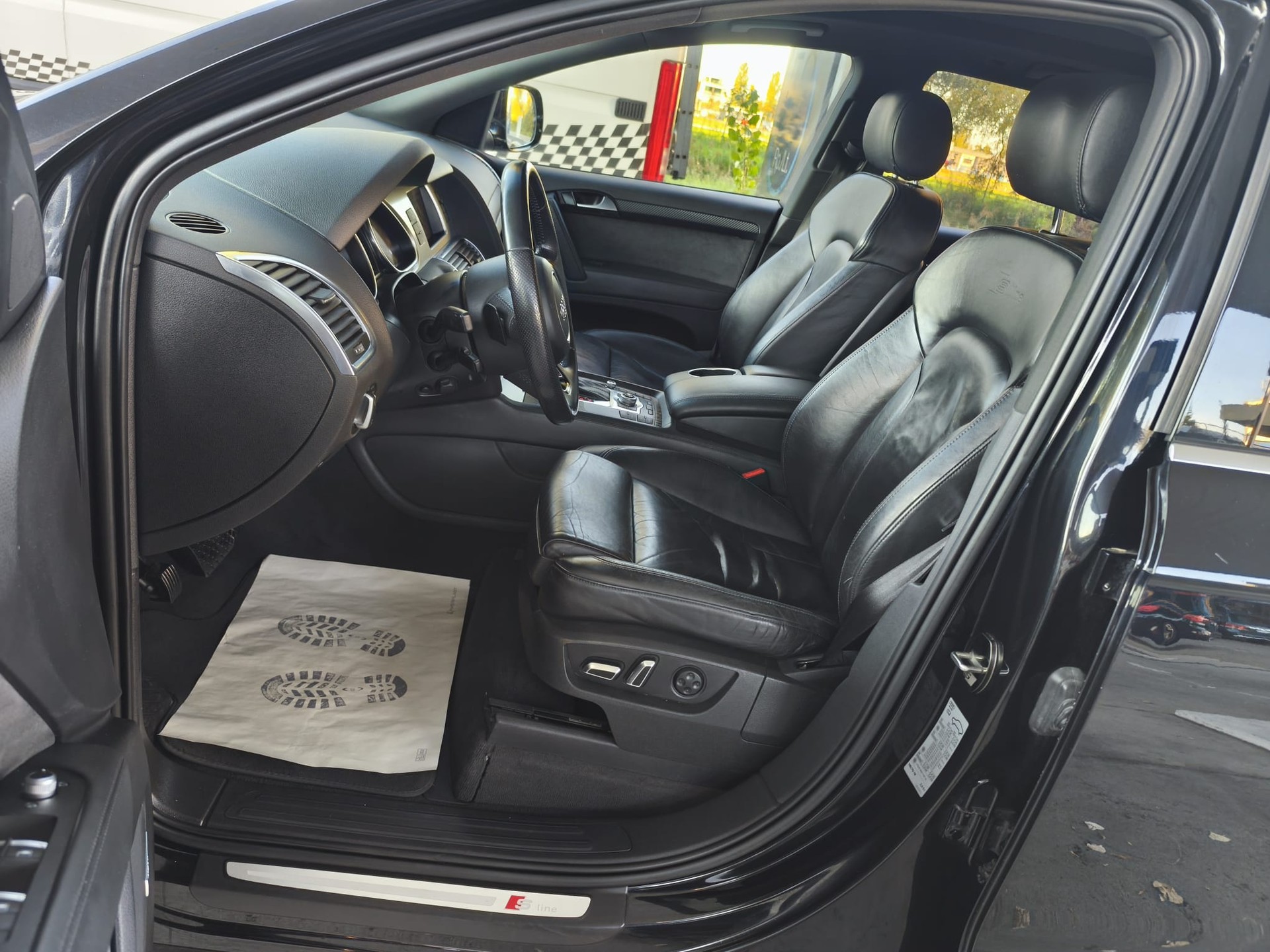 AUDI Q7 3.0 TDI quattro tiptronic-image-15