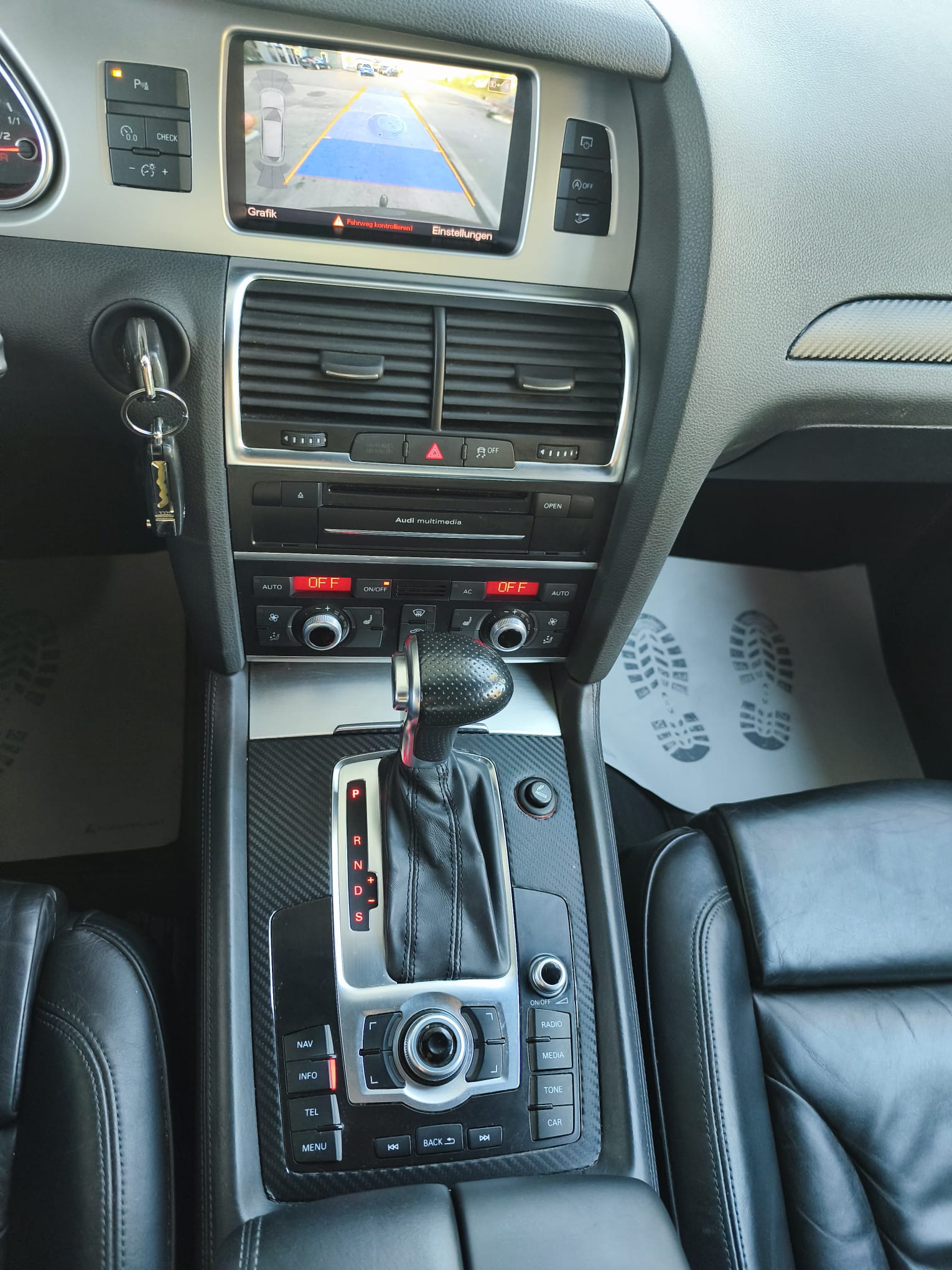 AUDI Q7 3.0 TDI quattro tiptronic-image-18