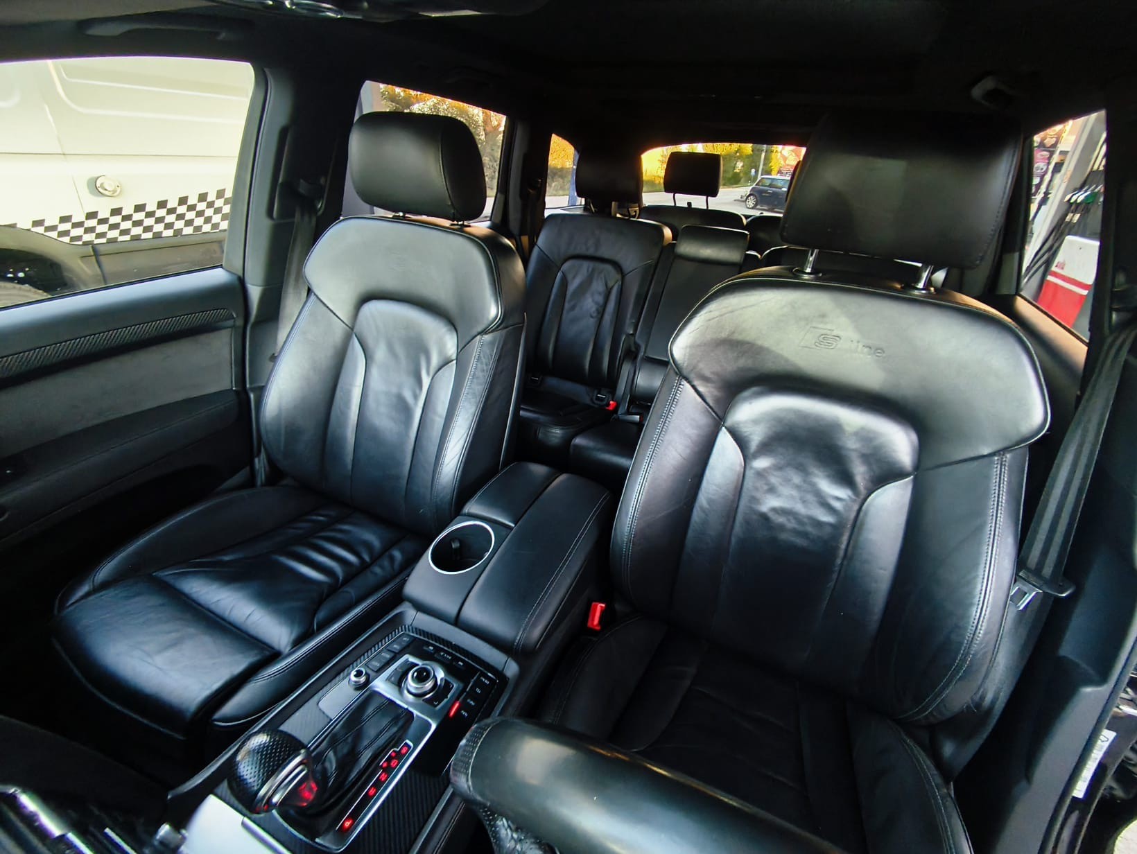 AUDI Q7 3.0 TDI quattro tiptronic-image-19