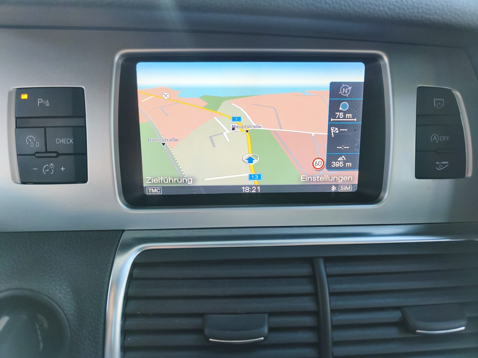 AUDI Q7 3.0 TDI quattro tiptronic-image-27
