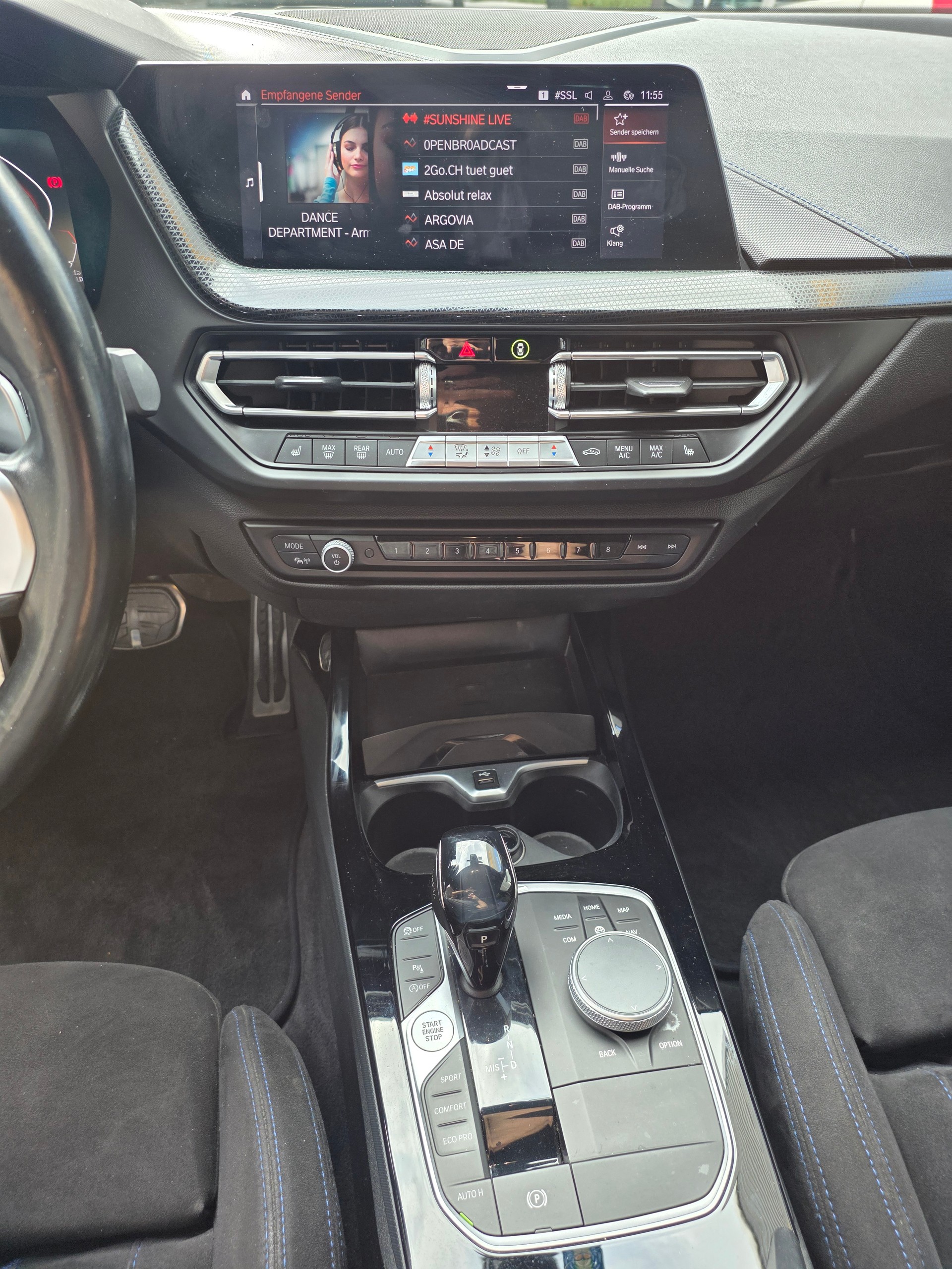 BMW 120d xDrive Steptronic M Sport-image-12