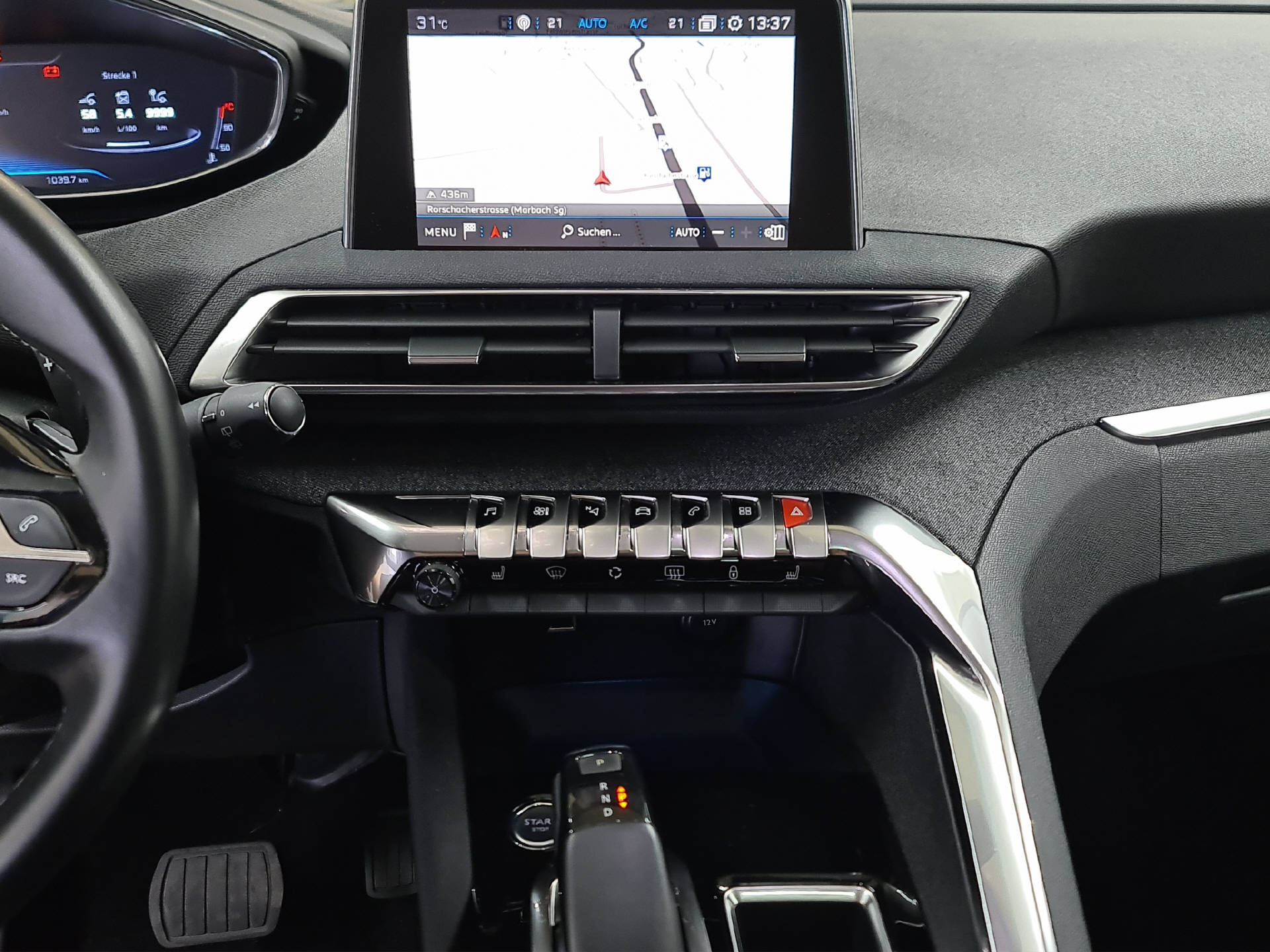 PEUGEOT 3008 1.6 BlueHDi Allure-image-8