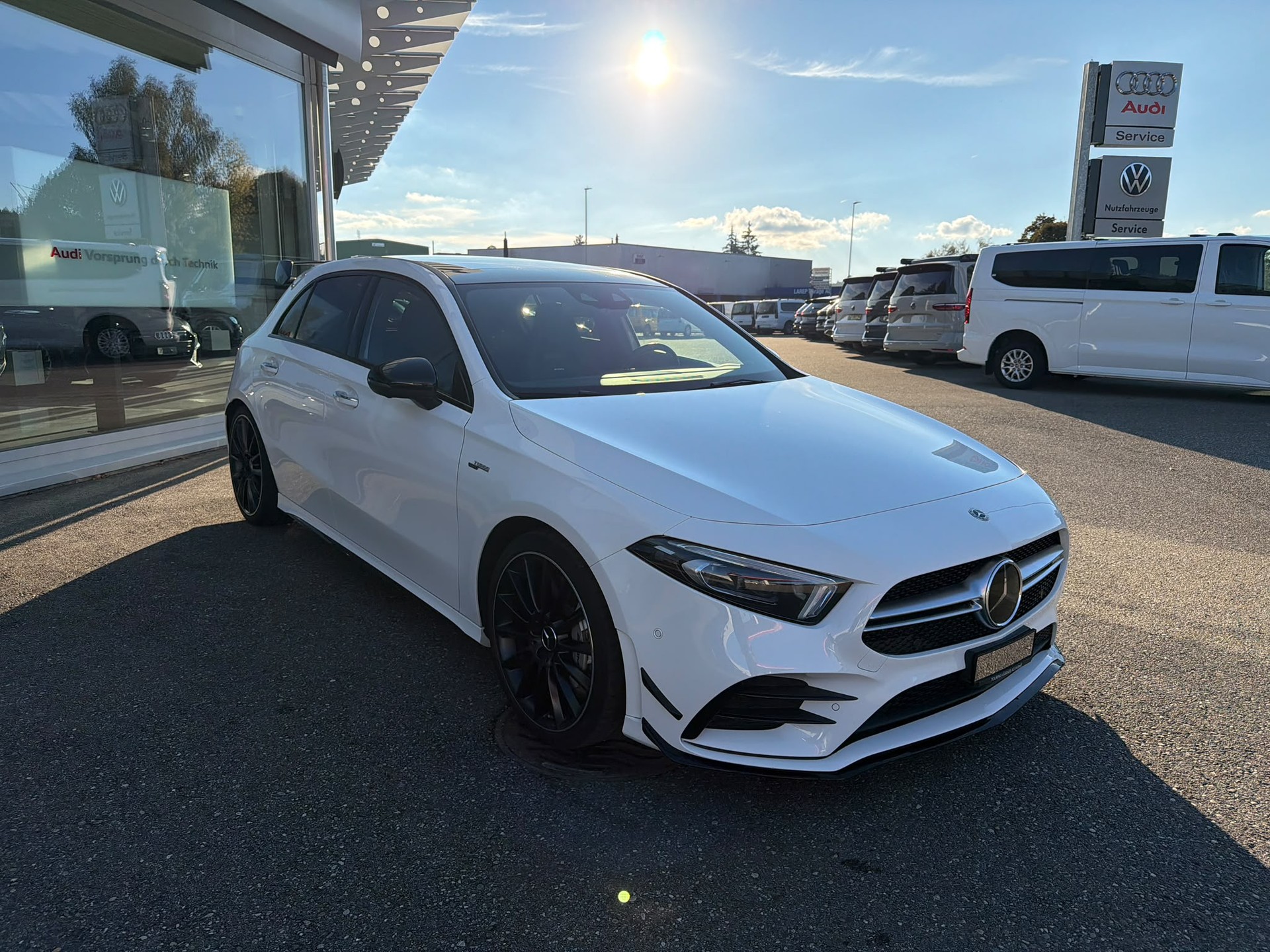 MERCEDES-BENZ A 35 AMG 4Matic Speedshift-image-6